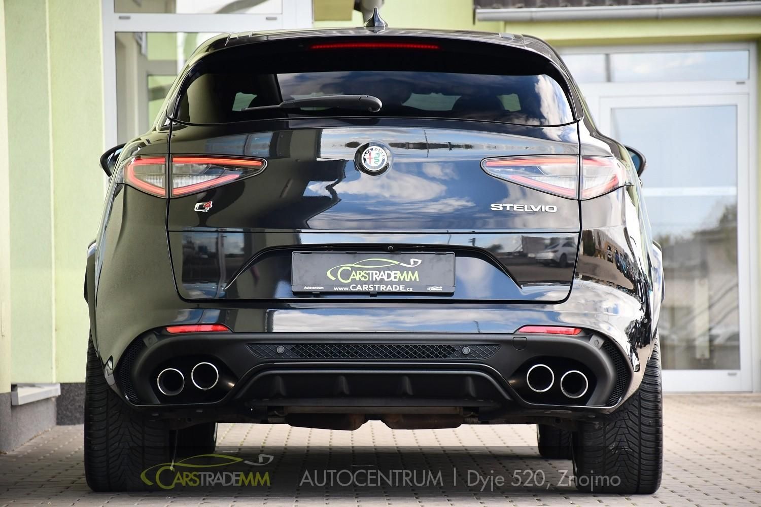 Alfa Romeo Stelvio, 2.9V6 Bi-T.382 kW QUADRIFOGLIO - fotka 4