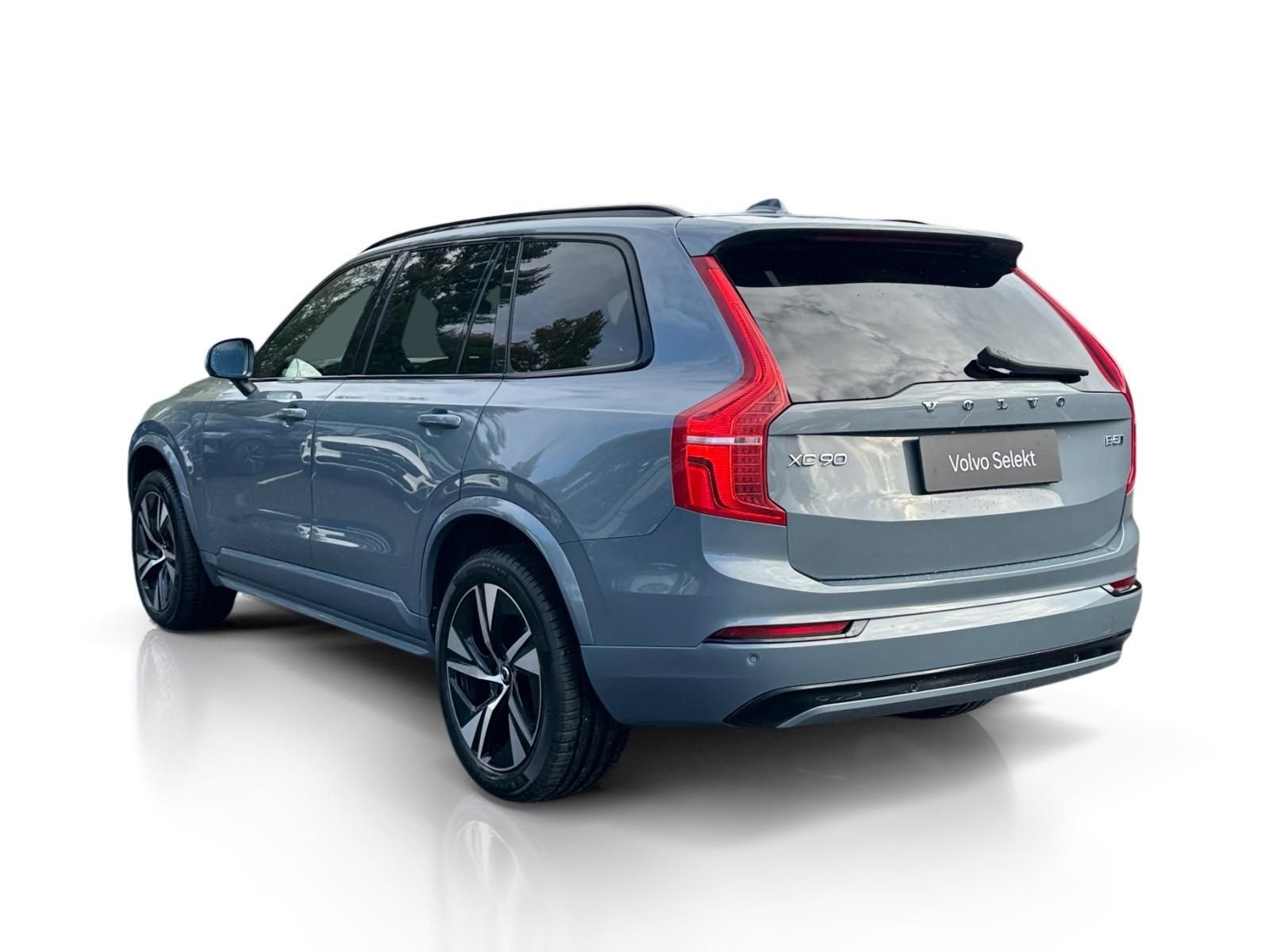 Volvo XC90, B5 AWD(nafta) R-DESIGN+ kola - fotka 3