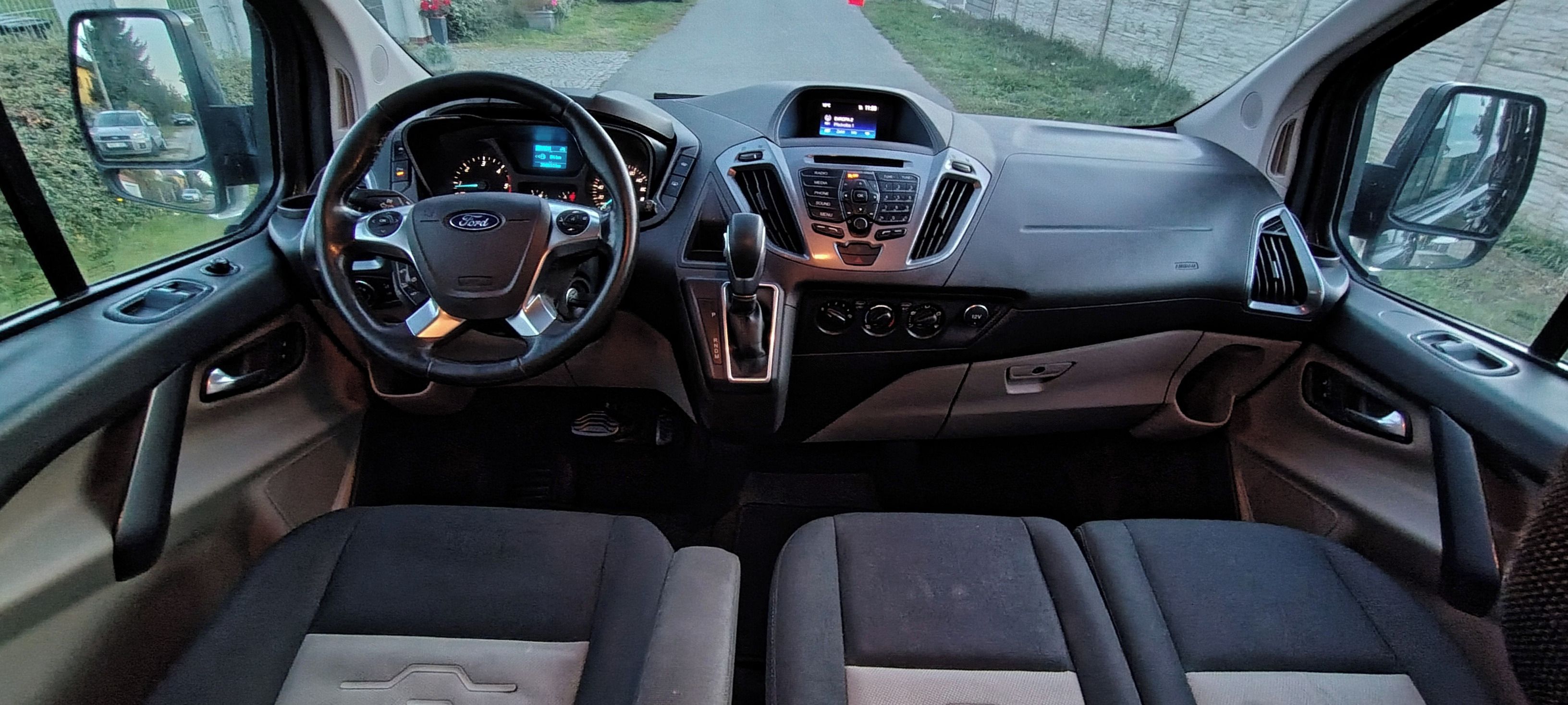 Ford Tourneo Custom, 2.0 TDCI 96 kW, r.v. 2017 - fotka 6