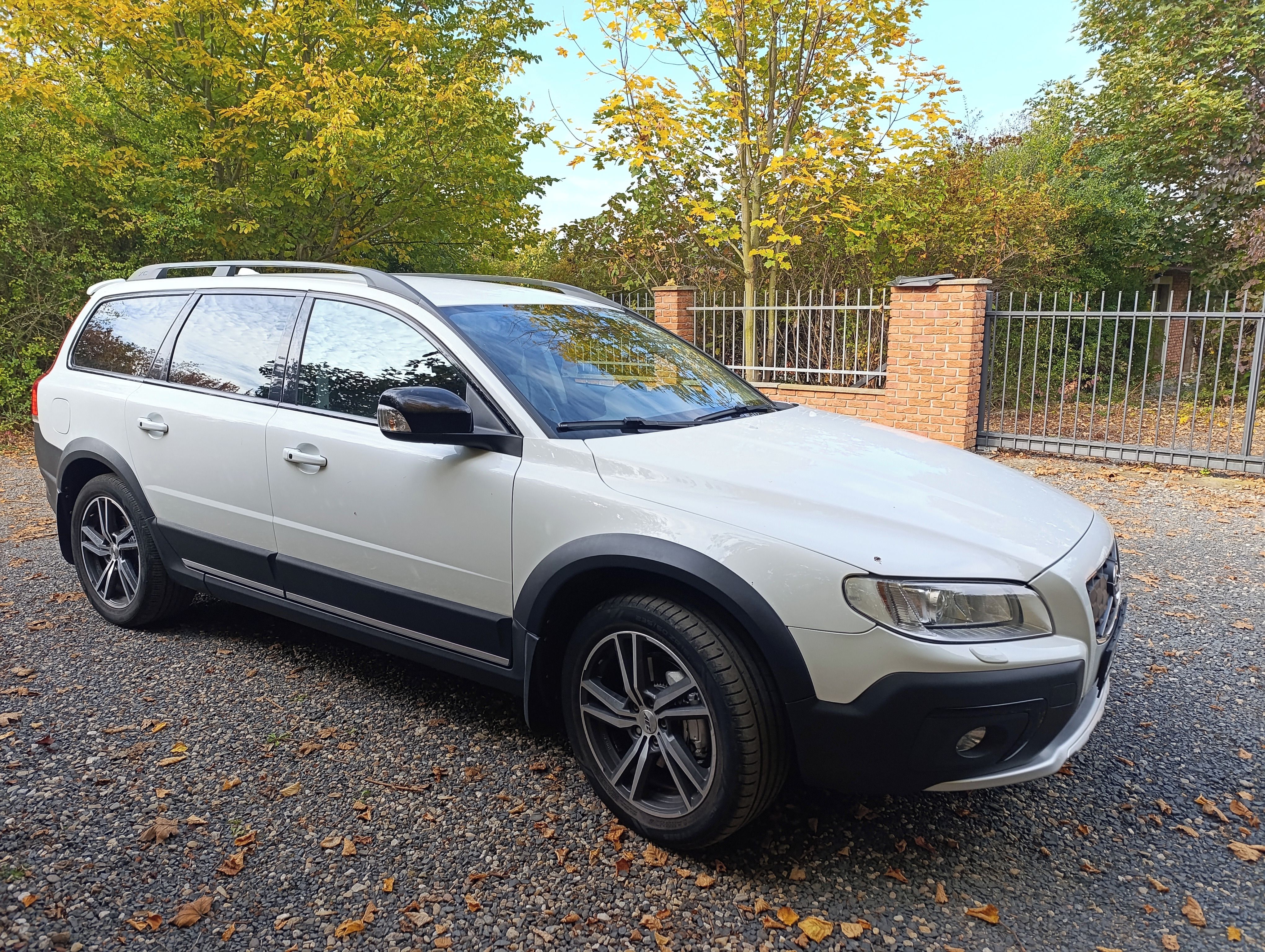 Volvo XC70, VOLVO XC70 133 kW D5 2,4 AWD - fotka 3