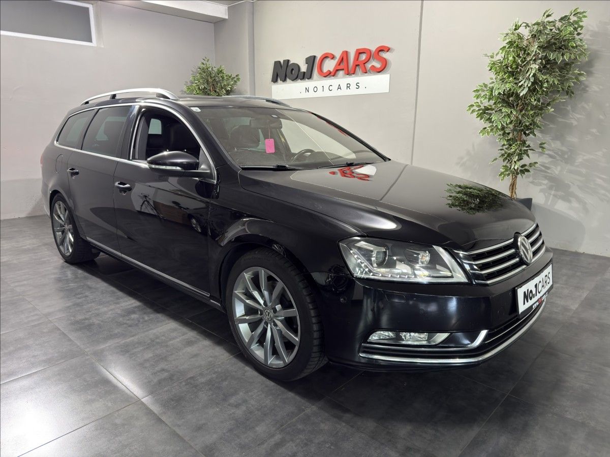 Volkswagen Passat, 2,0   TDI DSG 4X4 HIGHLINE ACC - fotka 2