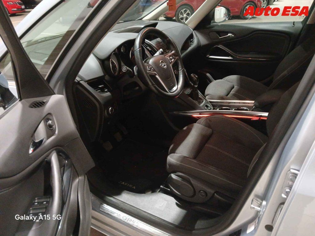 Opel Zafira, 2.0 CDTI Tourer,ČR - fotka 3
