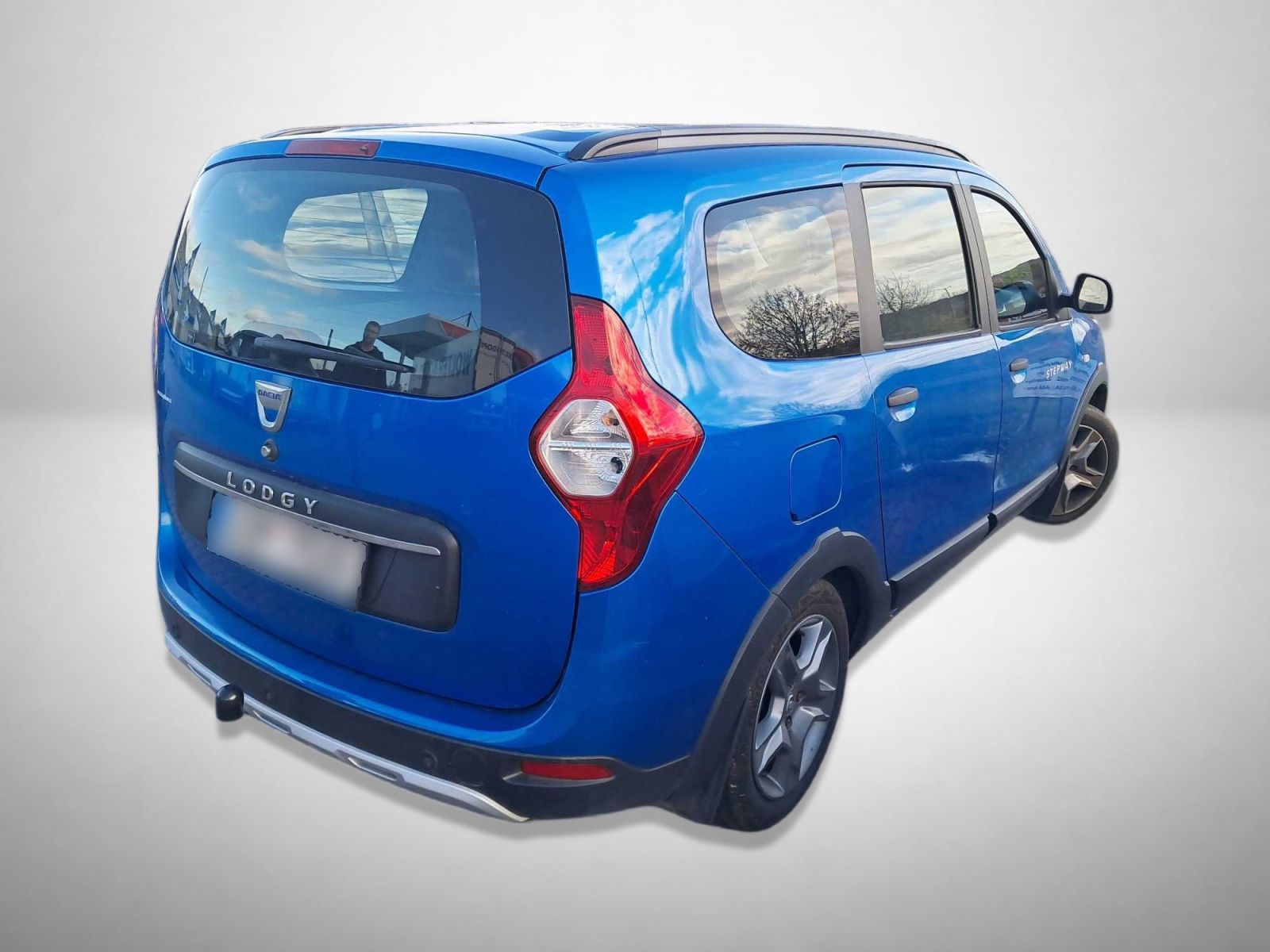 Dacia Lodgy, 1.6 SCe, Stepway, ČR,1.maj - fotka 2
