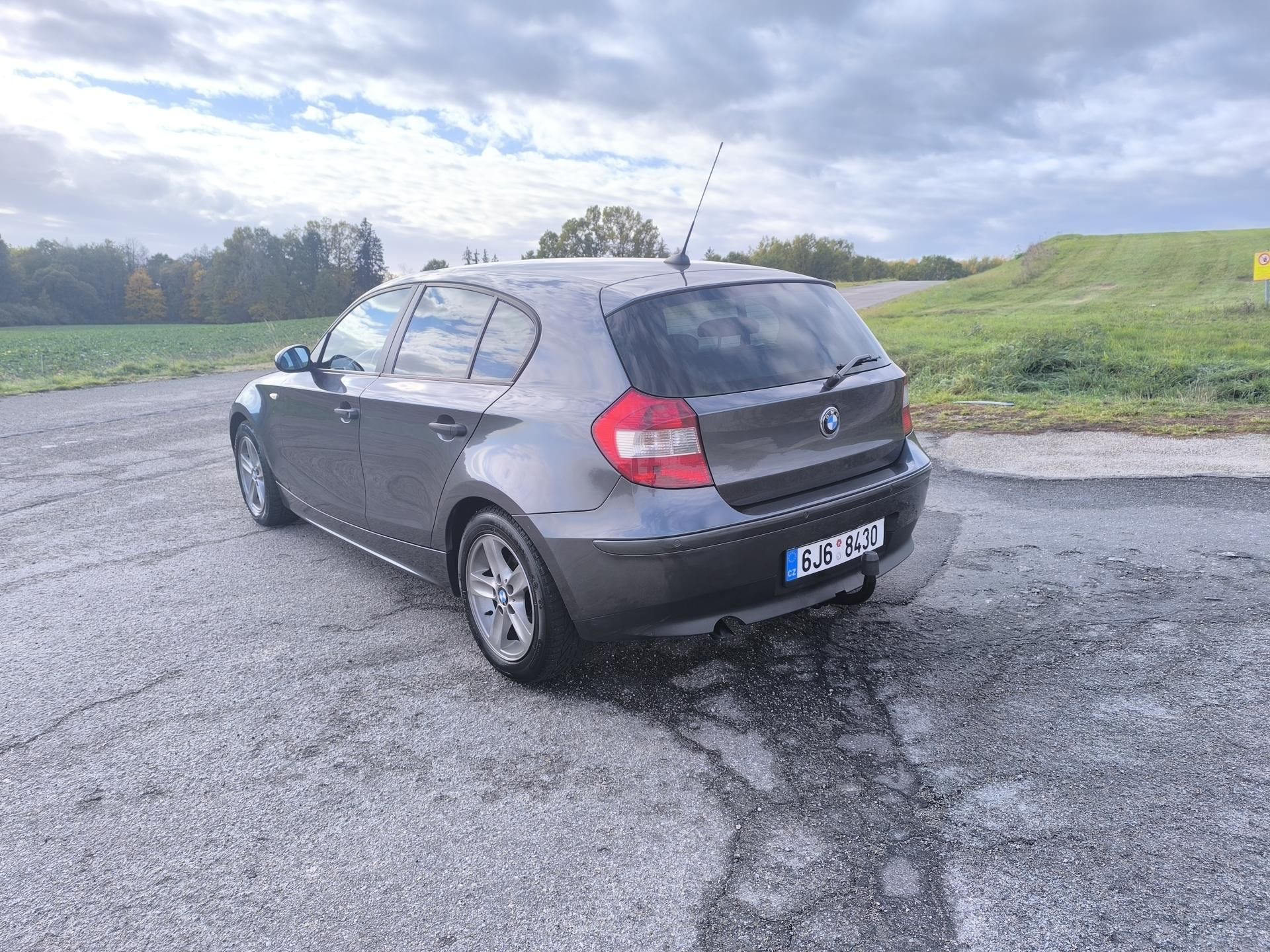 BMW Řada 1, 118d STK,SERVIS - fotka 5