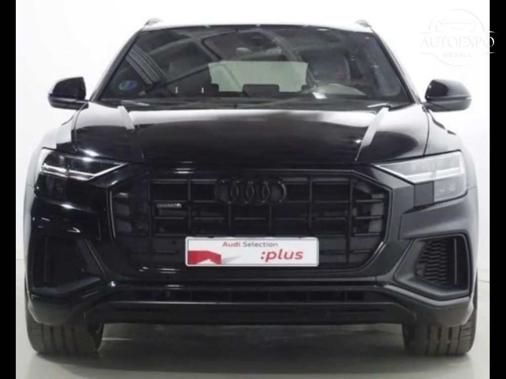 Audi Q8, 45TDI Quattro S-Line Black* - fotka 2