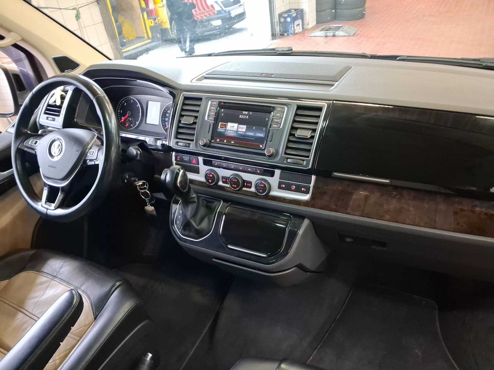 Volkswagen Multivan, 2.0 TDI, Highline, Klima - fotka 3