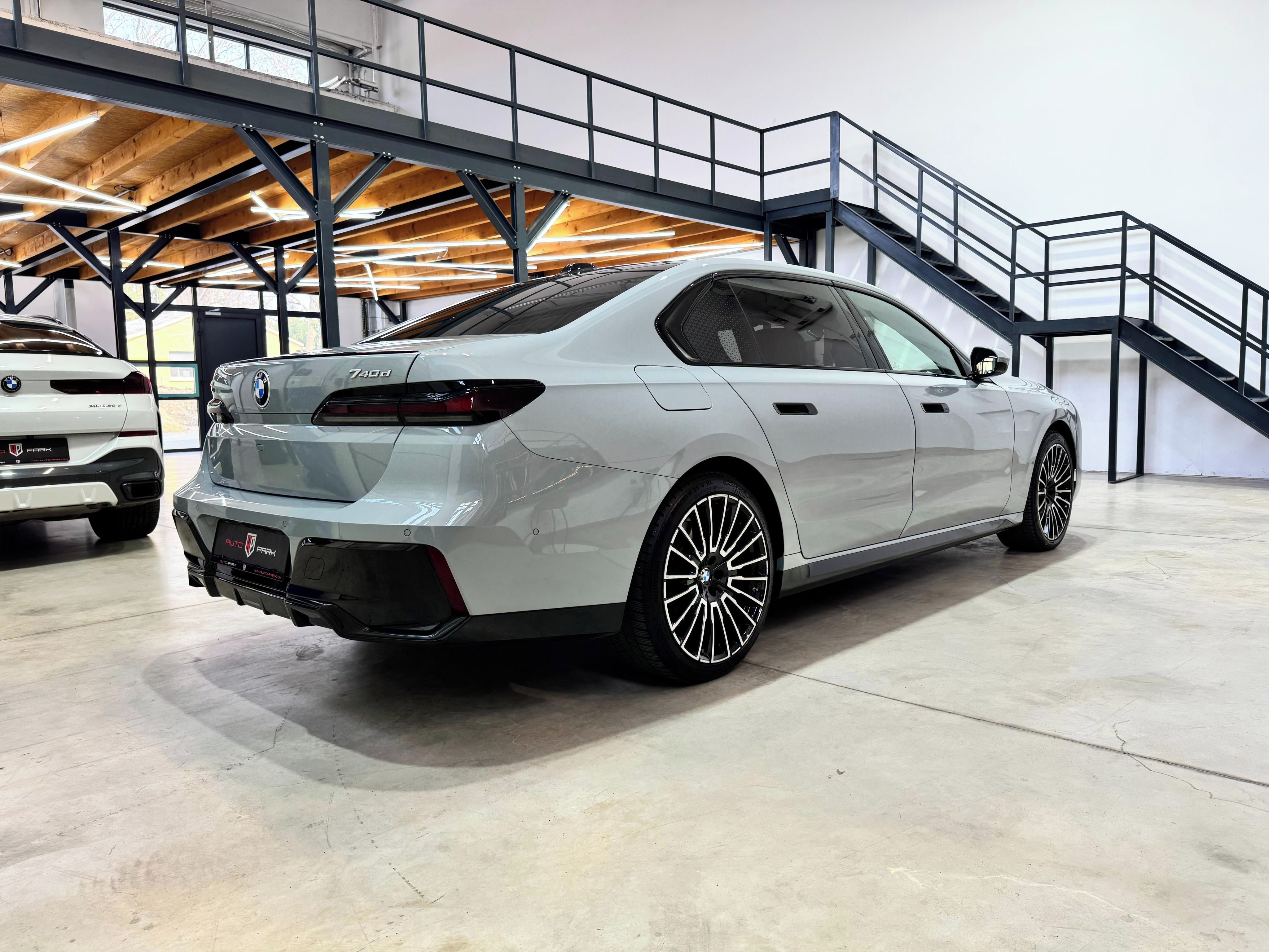 BMW Řada 7, BMW Rad 7 740d mHEV xDrive A/T - fotka 6