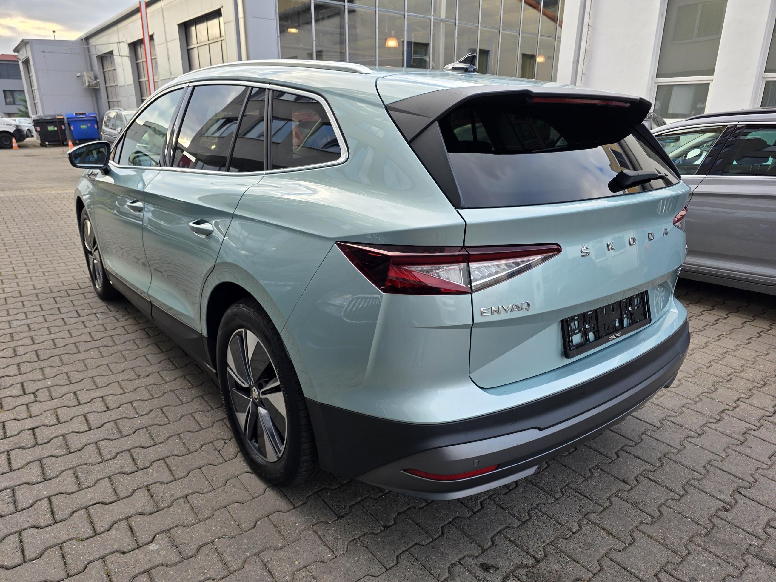 Škoda Enyaq iV, iV 80x 195kW 4x4 / Tažné - fotka 5