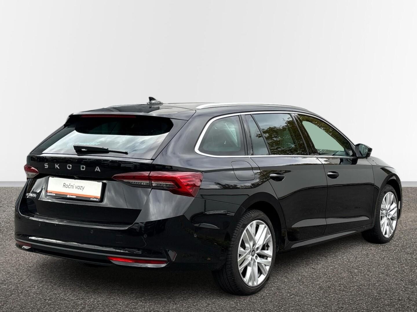 Škoda Octavia, 1.5 TSI / 110 kW Top Selection - fotka 2