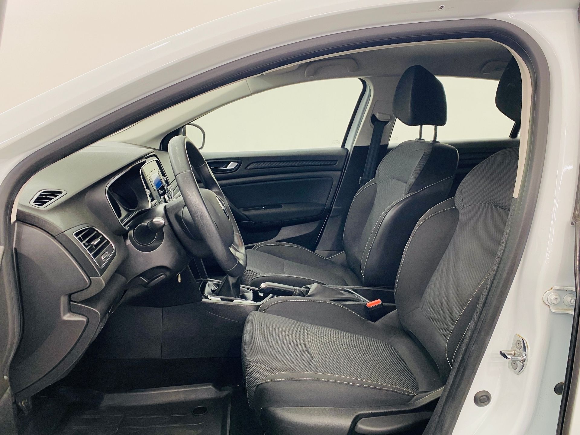 Renault Mégane, 1.3 TCe 85 kW 1. maj. ČR - fotka 5