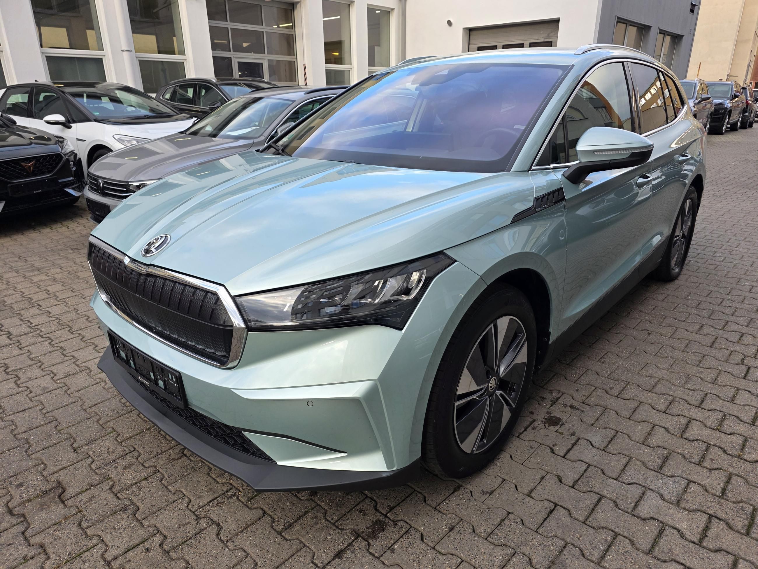 Škoda Enyaq iV, iV 80x 195kW 4x4 / Tažné - fotka 2