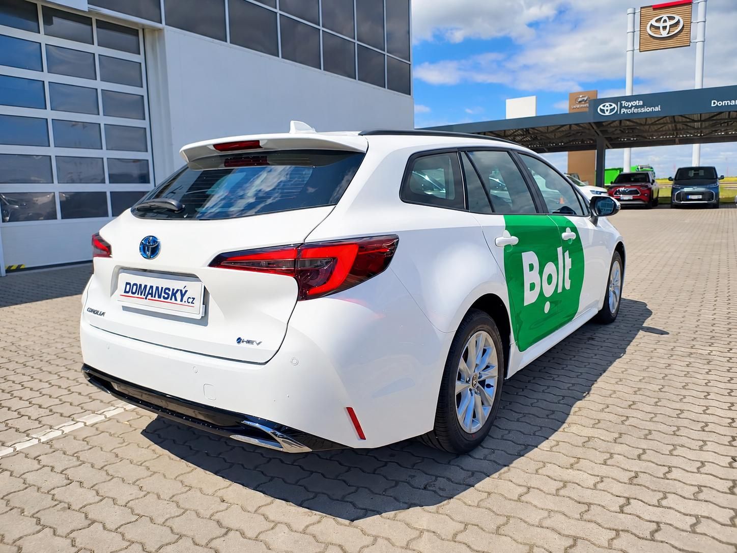 Toyota Corolla, TS 1.8 FHEV COMFORT TECH BOLT - fotka 4