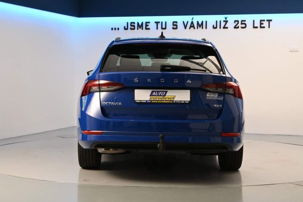 Škoda Octavia, 2.0 4x4 DSG LED TOUR Virtual T - fotka 6