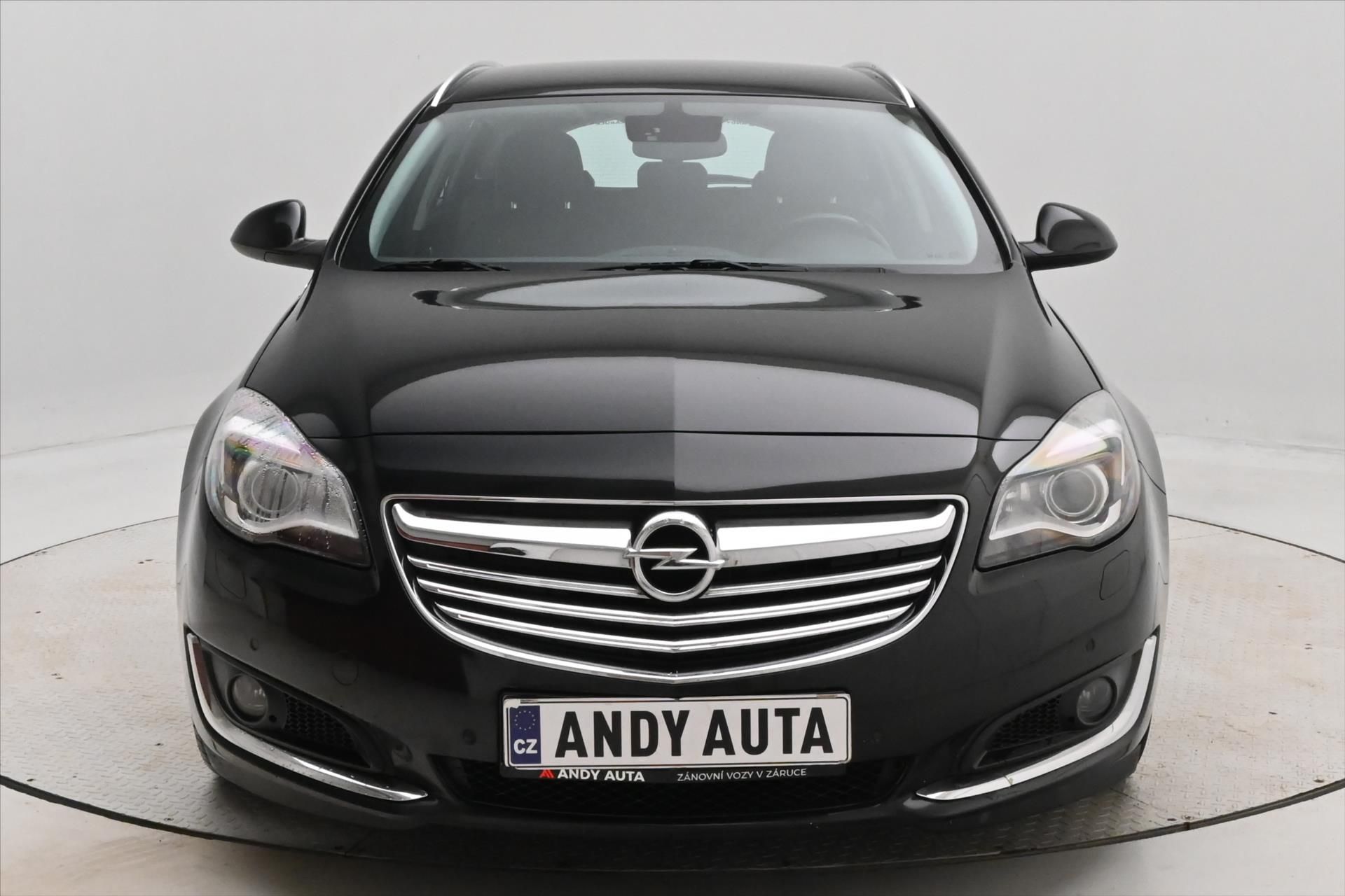 Opel Insignia, 2,0 CDTI 103kW Bi-Xen tažné - fotka 2