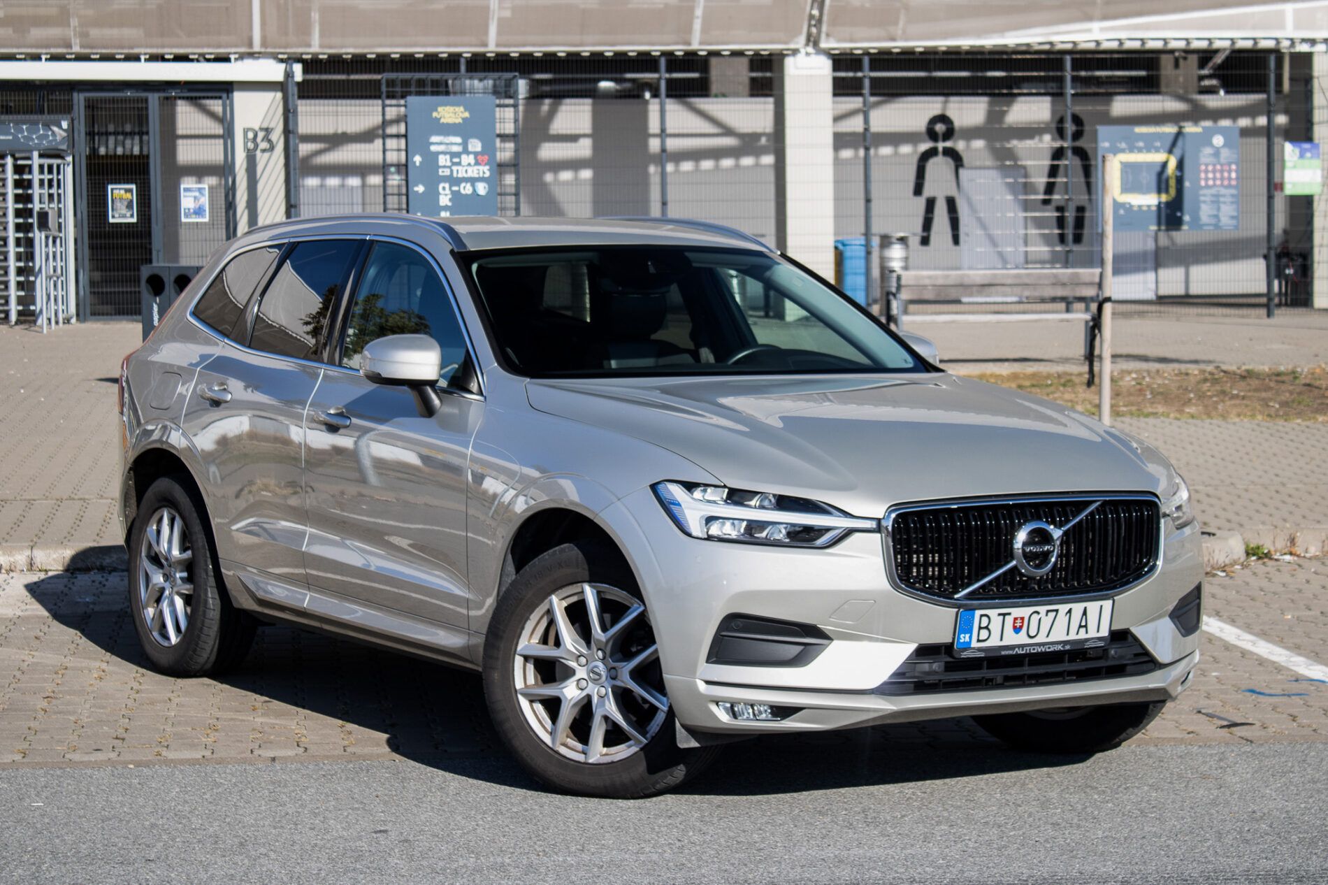 Volvo XC60 - fotka 3