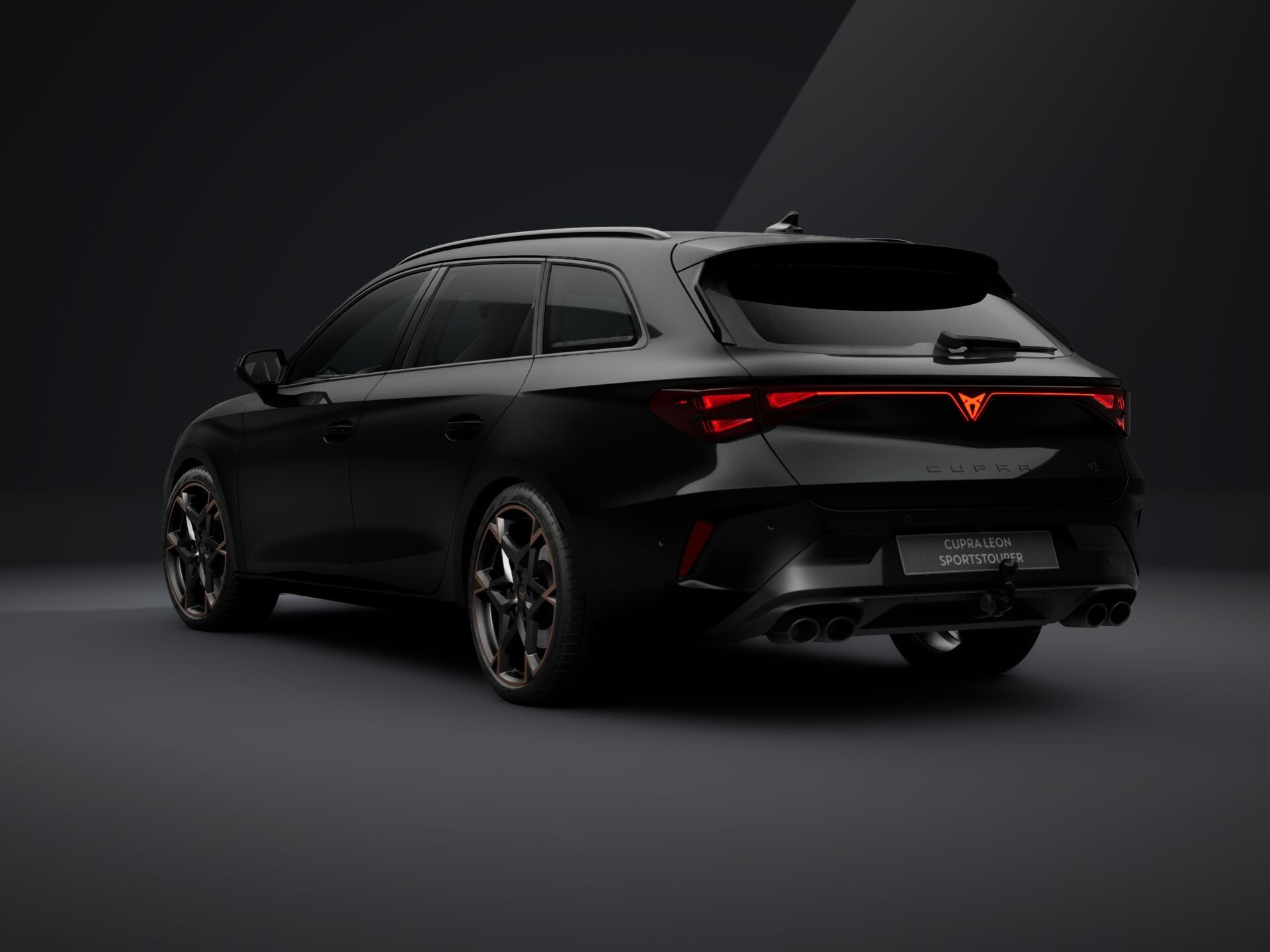 Cupra Leon, SP VZ 2.0 TSI 333k DSG 4WD - fotka 4