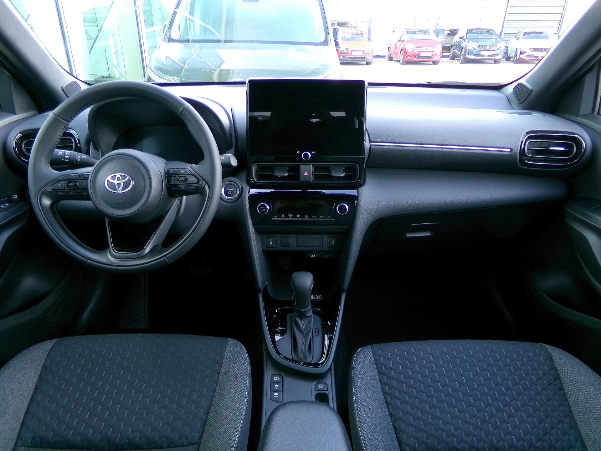 Toyota Yaris Cross, STYLE 1,5 HEV 130k AT - fotka 5