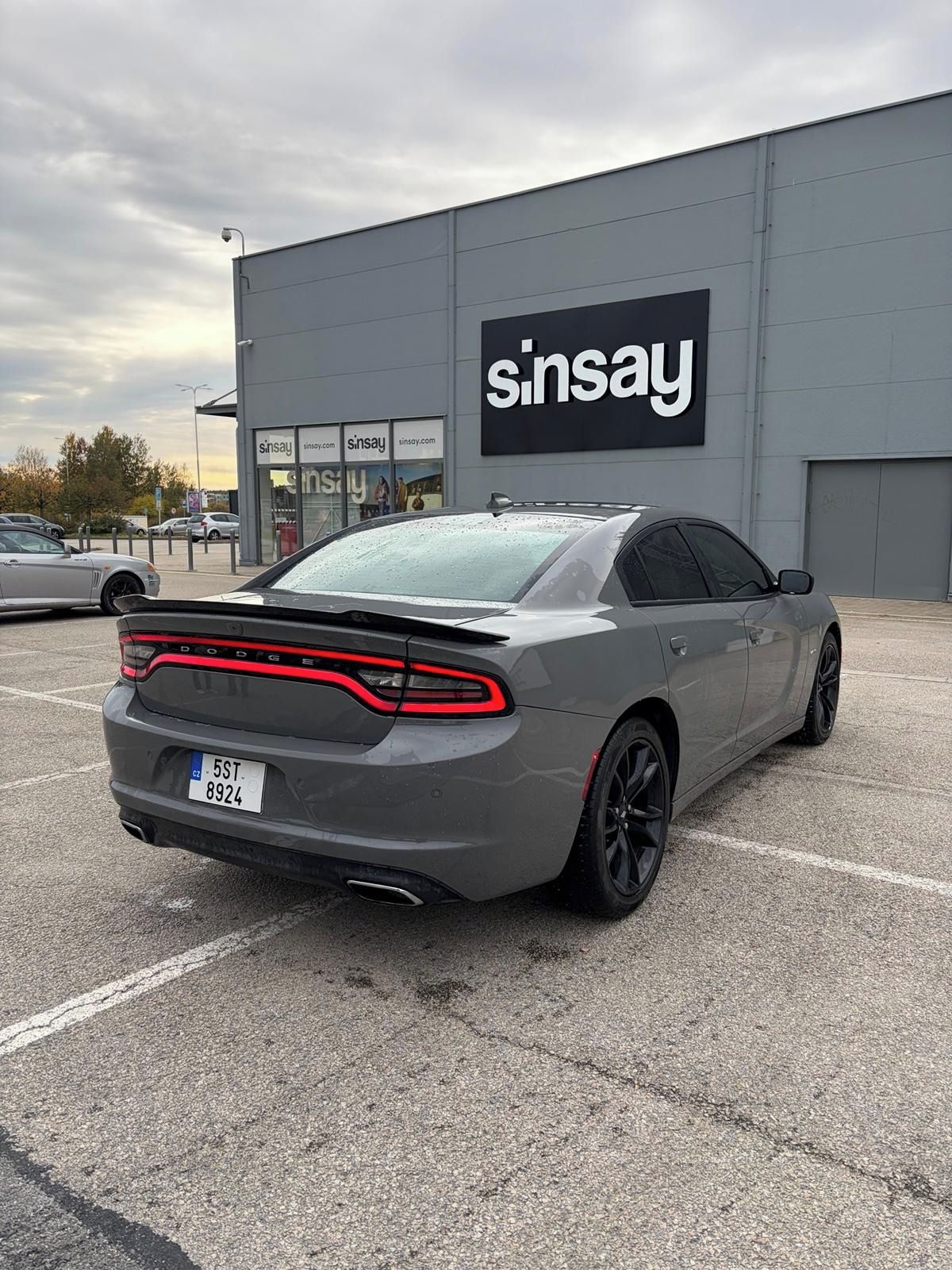 Dodge Charger, Dodge Charger 5,7 V8 HEMI - fotka 4