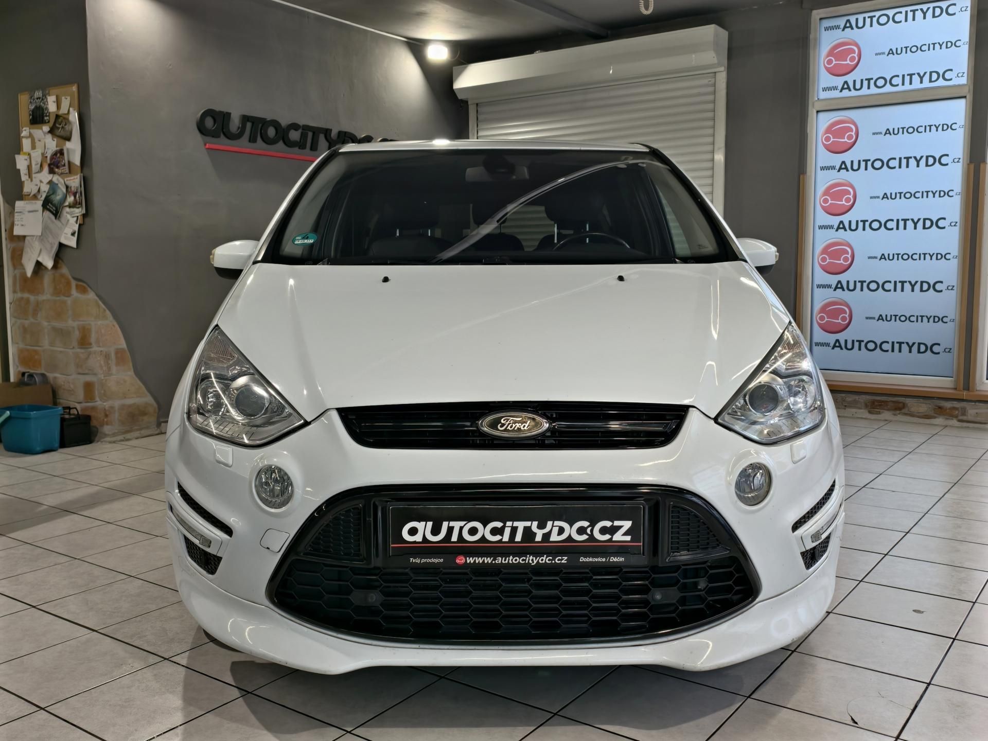 Ford S-MAX, 2.2 TDCI 147kW TITANIUM S - fotka 2