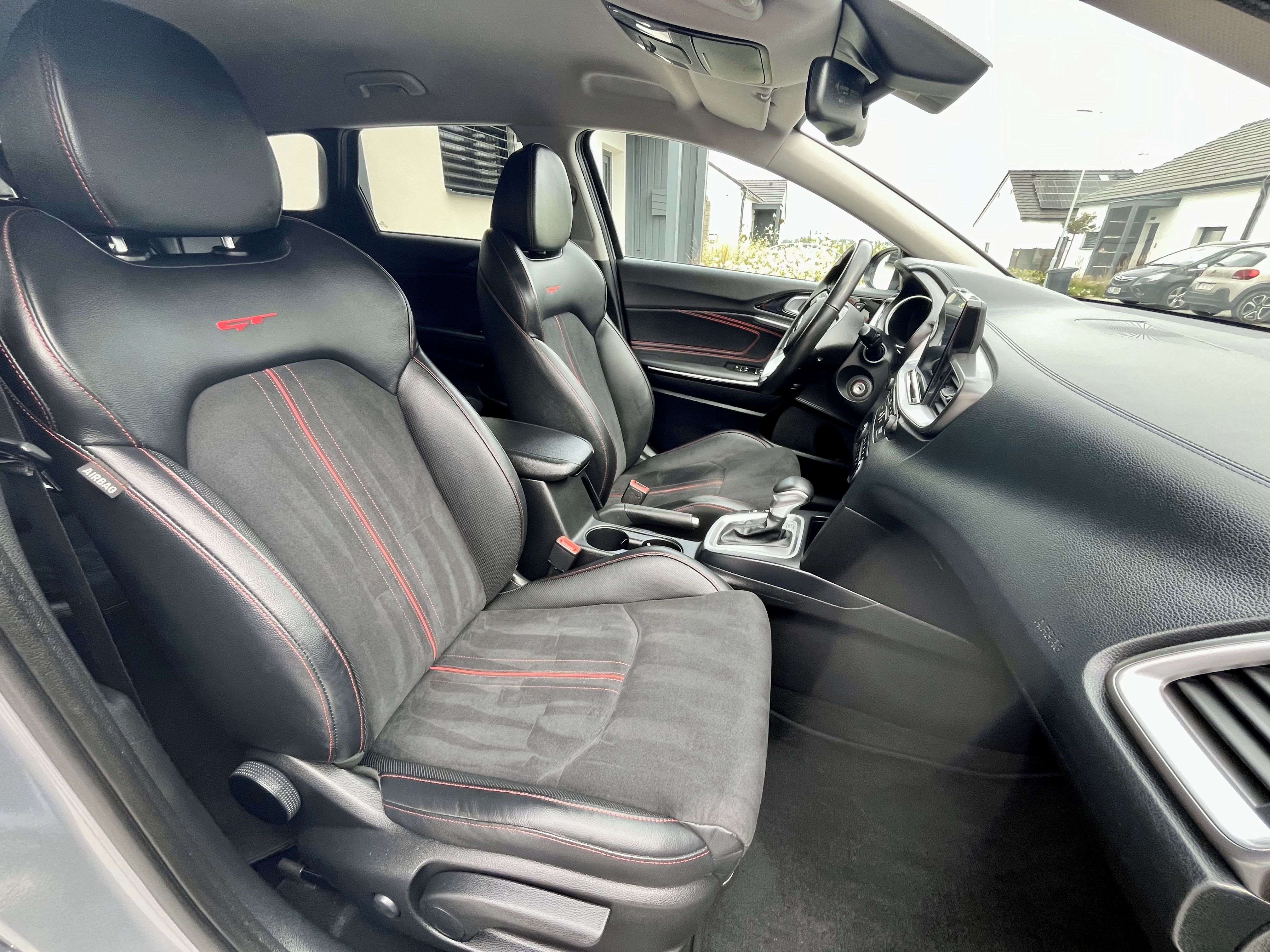Kia Cee´d, 1.4T-GDI AT Exclusive GT seats - fotka 6