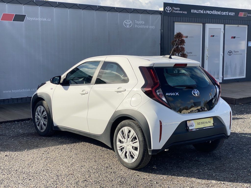 Toyota Aygo, 1.0i, ČR, Comfort Business - fotka 5