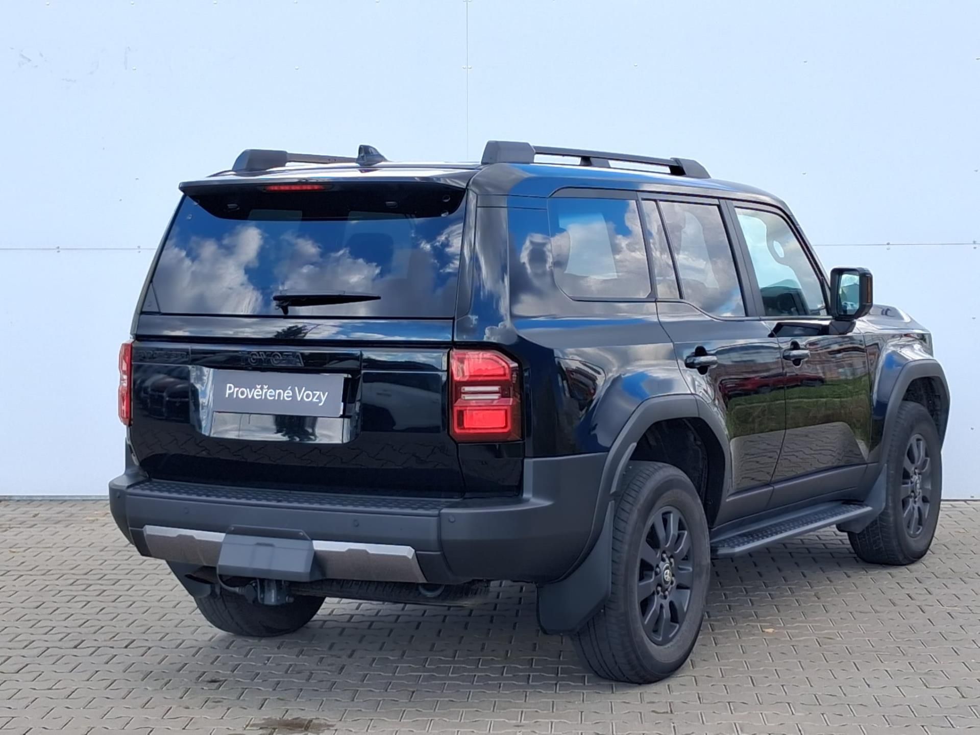 Toyota Land Cruiser, 2.8 D-4D 6AT Invincible - fotka 2