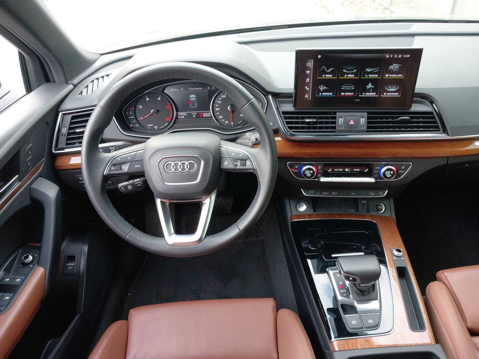 Audi Q5, 40 TDI, S line - fotka 3