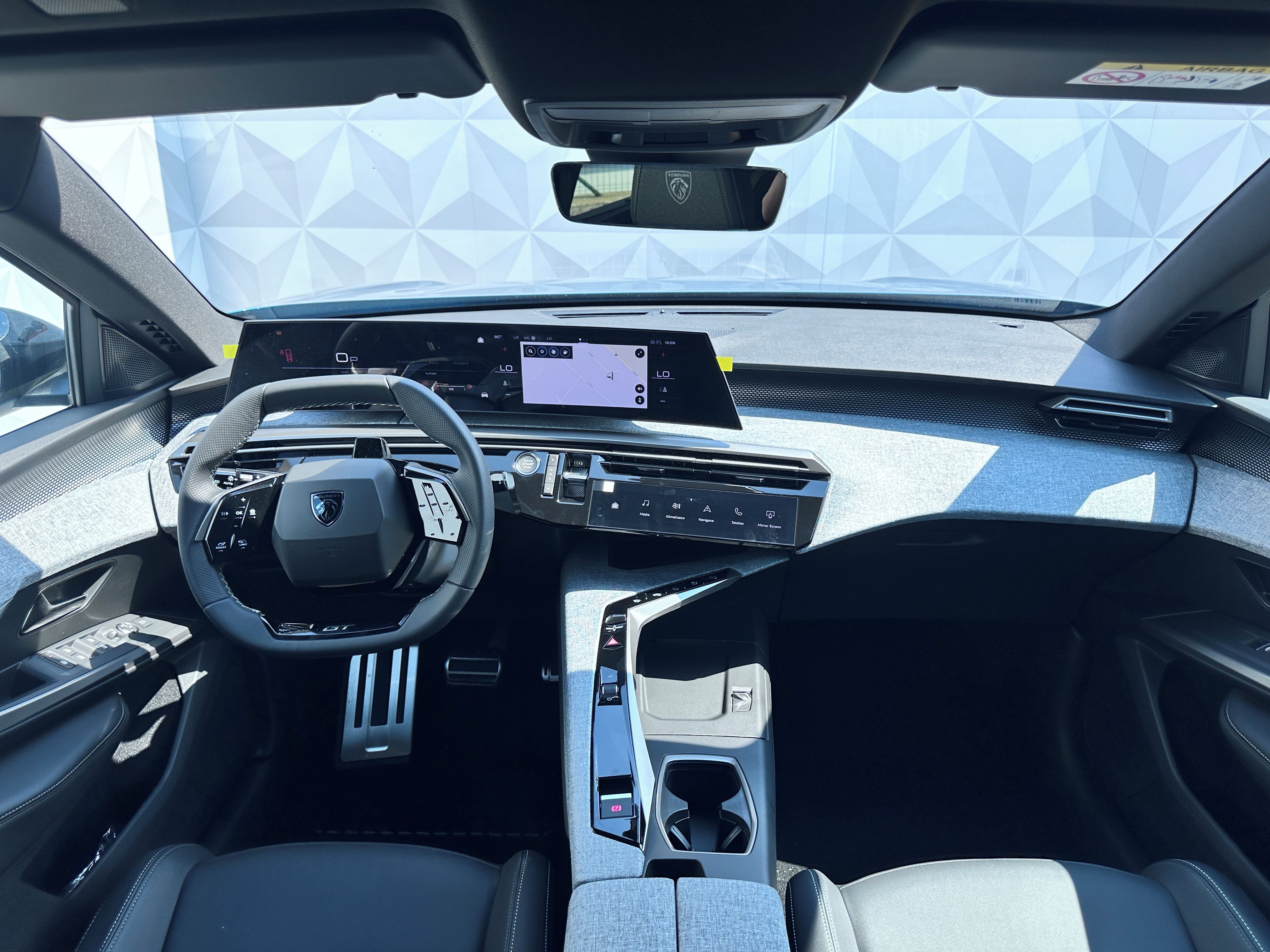 Peugeot 5008, GT Hybrid 145 e-DCS6 - fotka 6