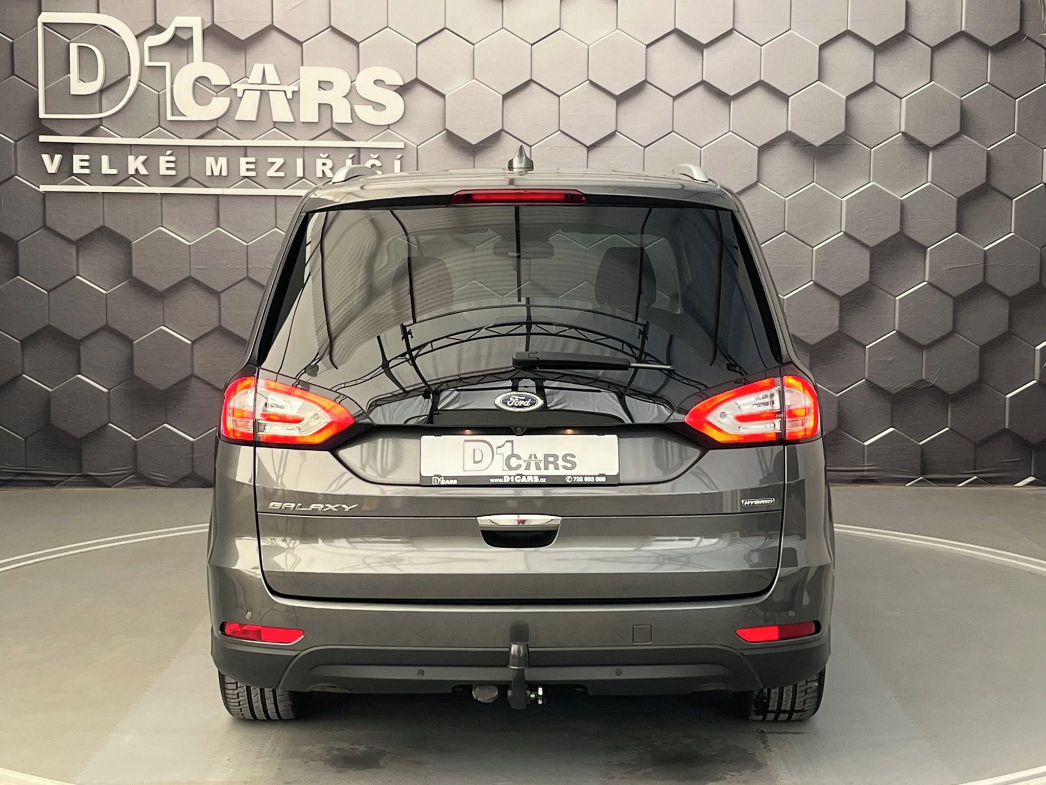 Ford Galaxy, 2.5 HEV Titanium 7míst - fotka 3