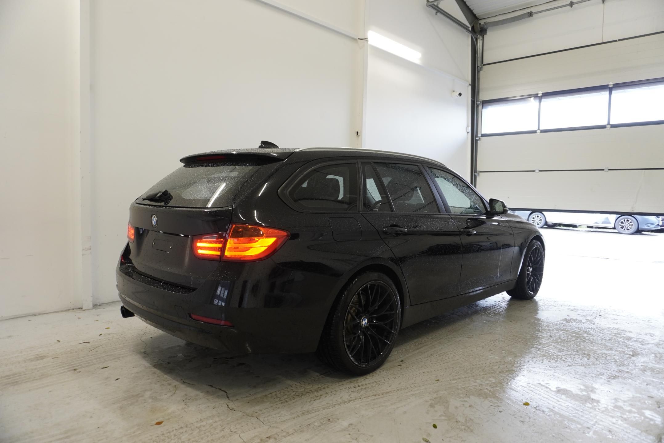 BMW Řada 3, 330D  3,0 XDRIVE AUTOMAT - fotka 5