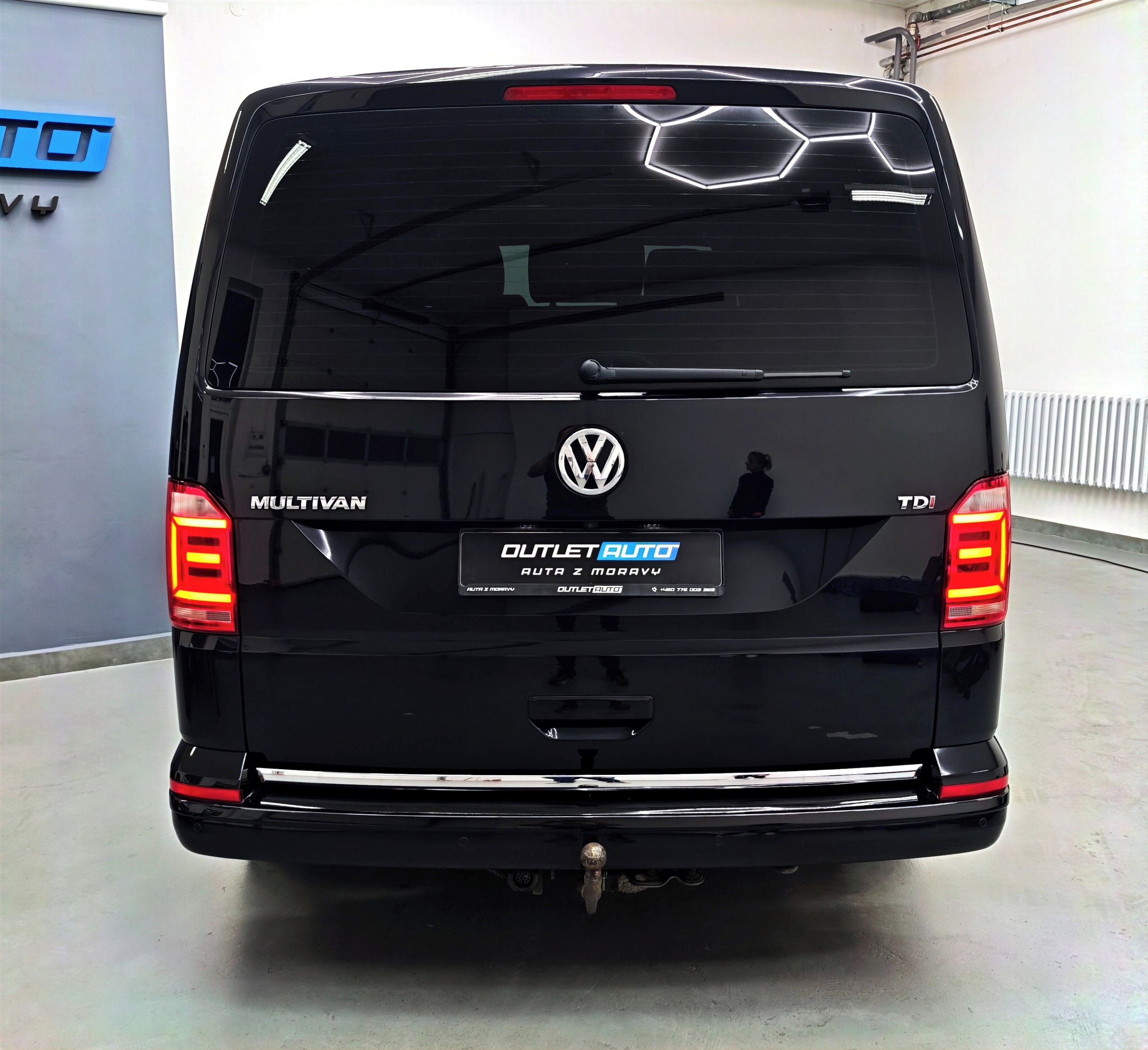 Volkswagen Multivan, 2.0 TDI 110KW,DSG,HIGLINE, LED - fotka 5