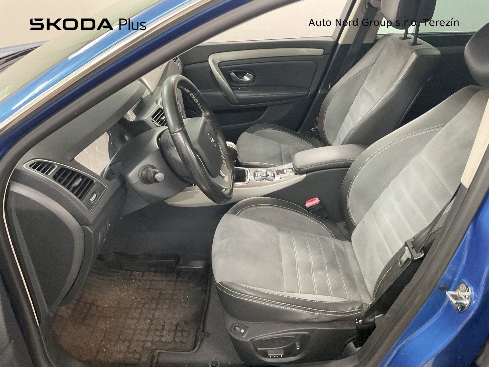Renault Laguna, 2,0dCi 110kW GT Bose Xenon 4co - fotka 5