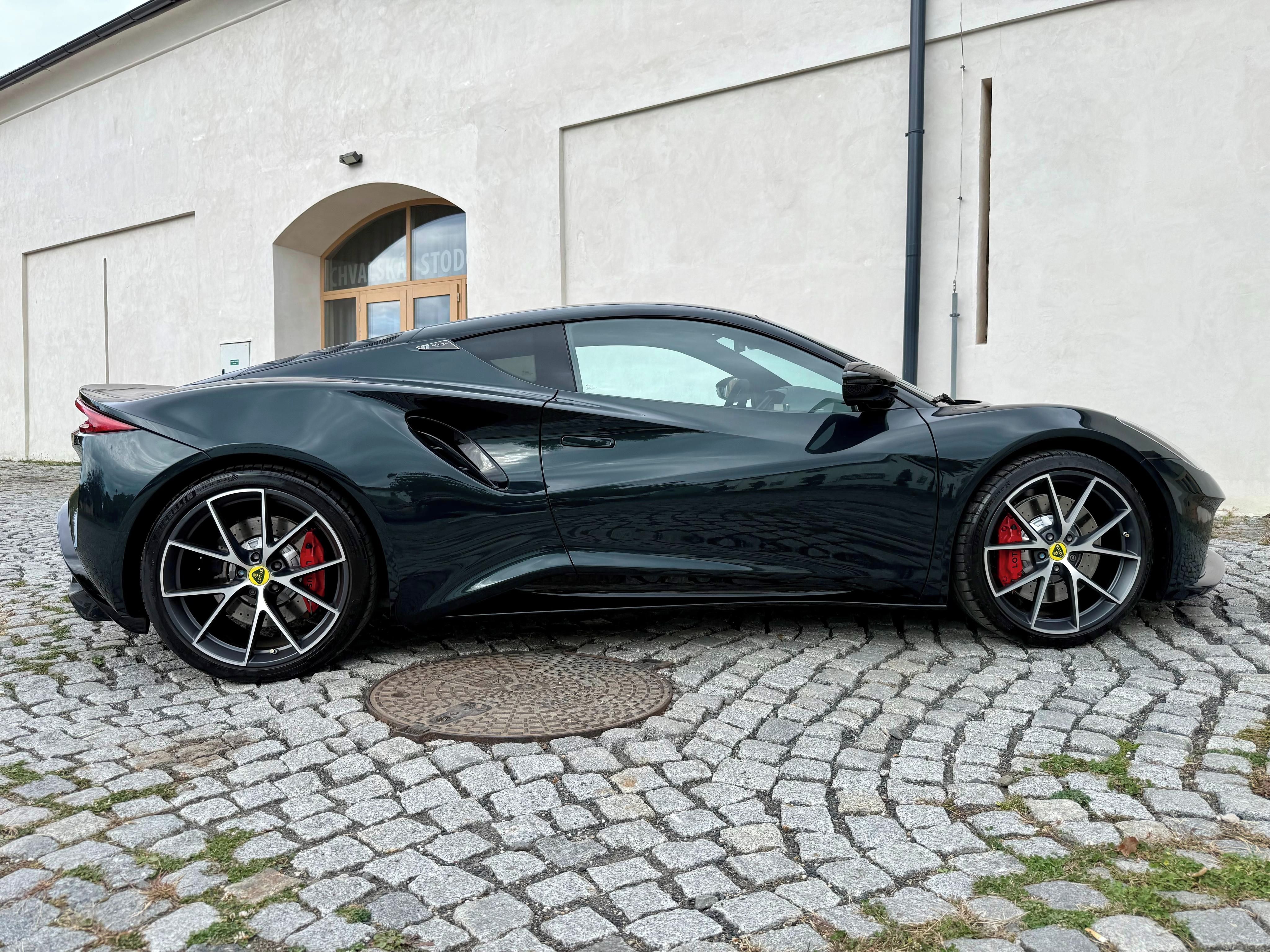 Lotus Emira, 3.5 L V6 Manuál First Edition - fotka 6
