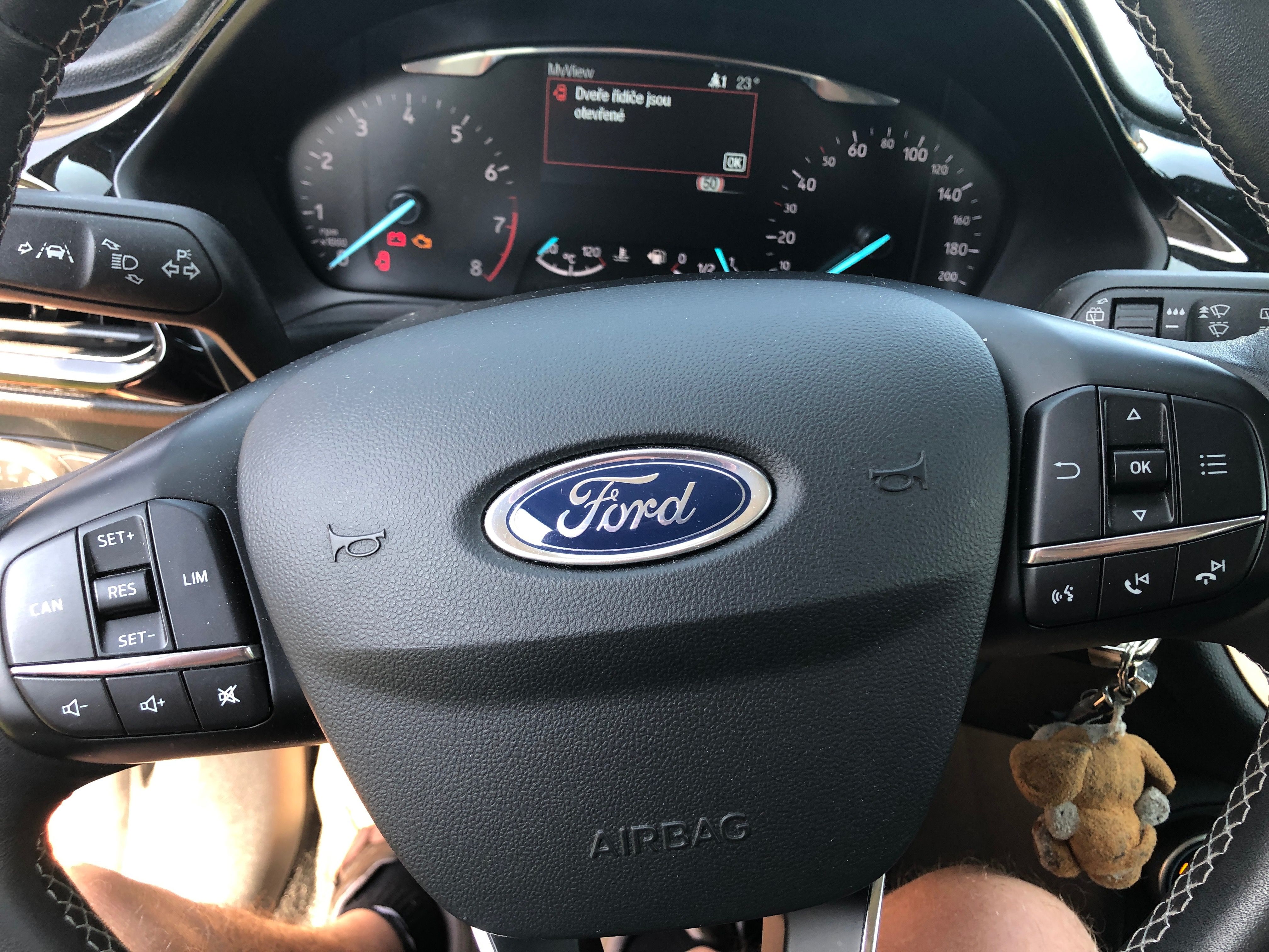 Ford Fiesta, 74 kW, výbava Titanum - fotka 6