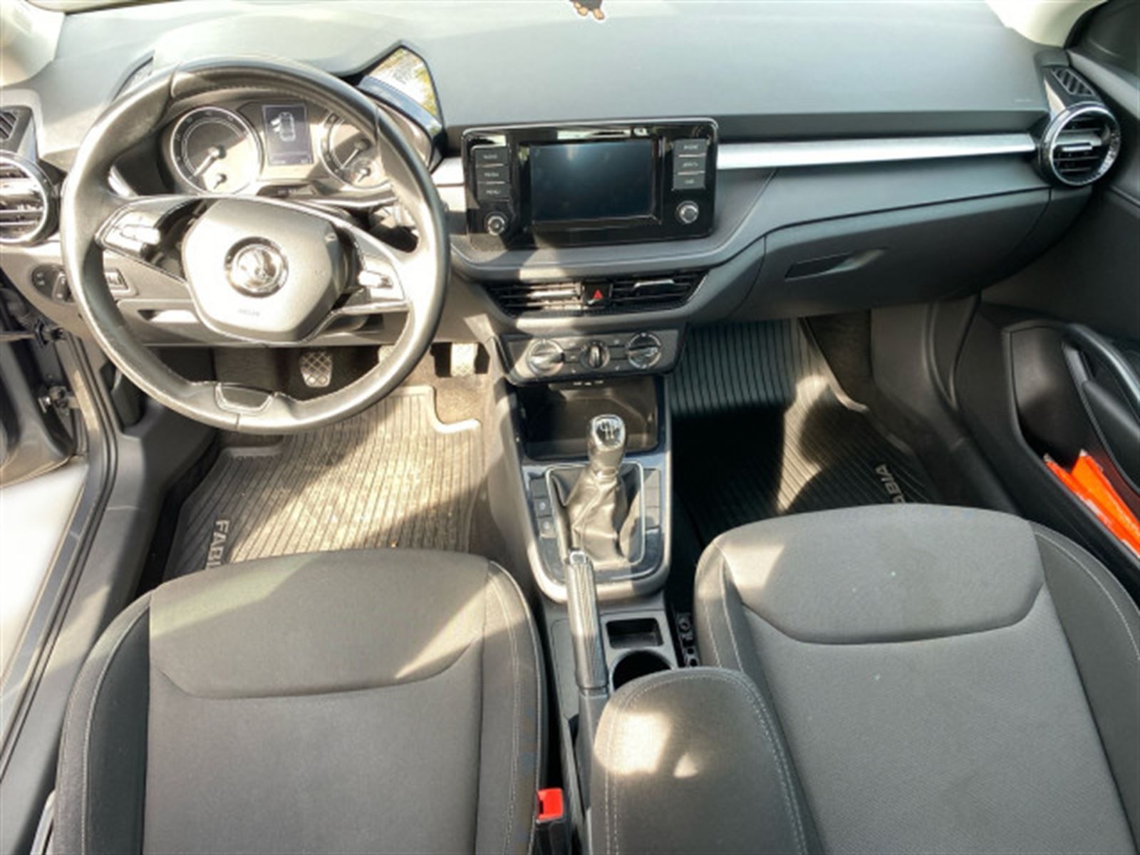 Škoda Fabia, 1.0 TSI Ambition + - fotka 6