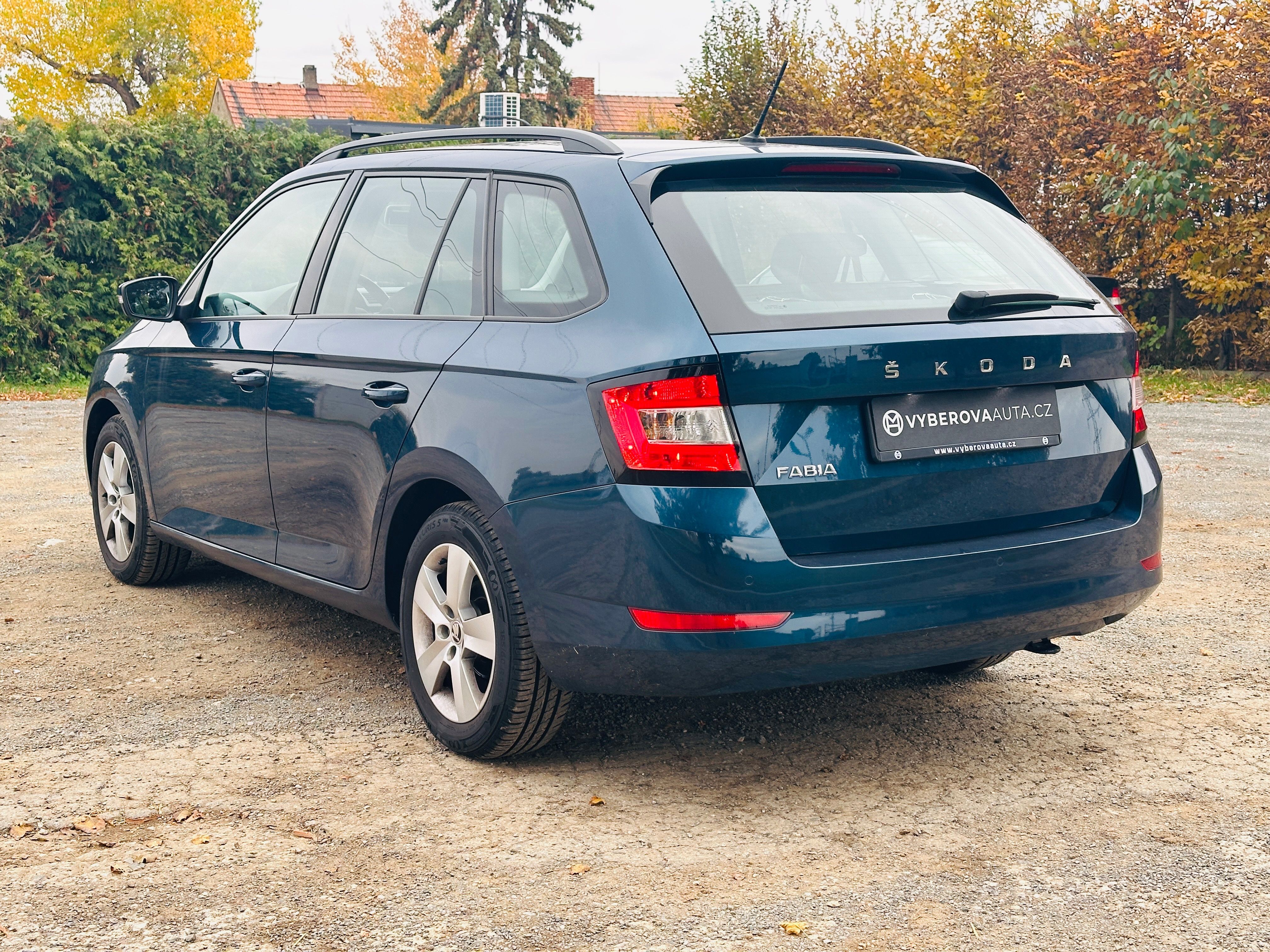 Škoda Fabia, 1.0TSI 81kW/Manuál/Senzory/ČR - fotka 3