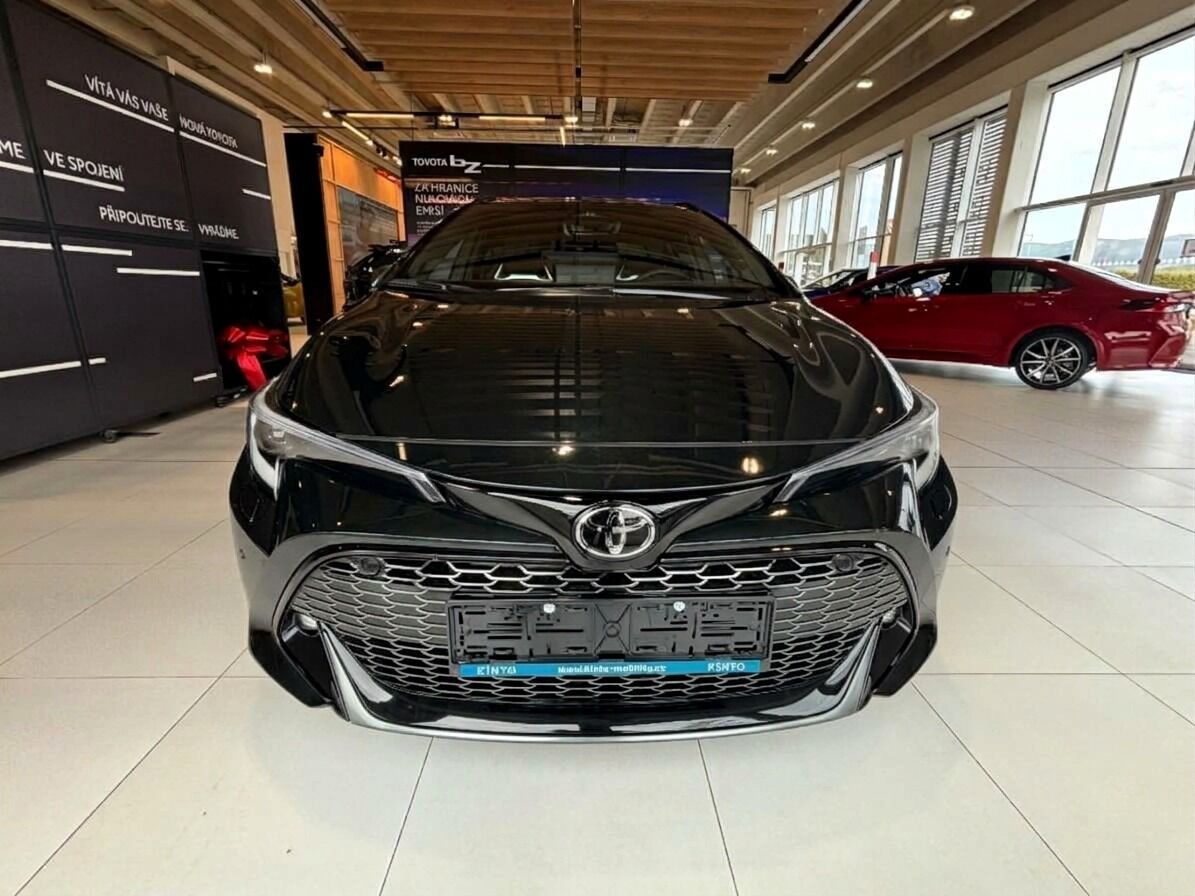 Toyota Corolla, 2,0 TS GR Sport JBL - fotka 2