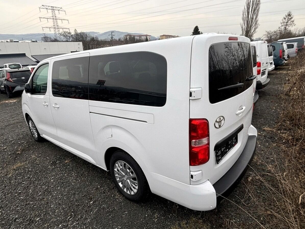 Toyota Proace Verso, 2,2 L2 Business + Mobility - fotka 5