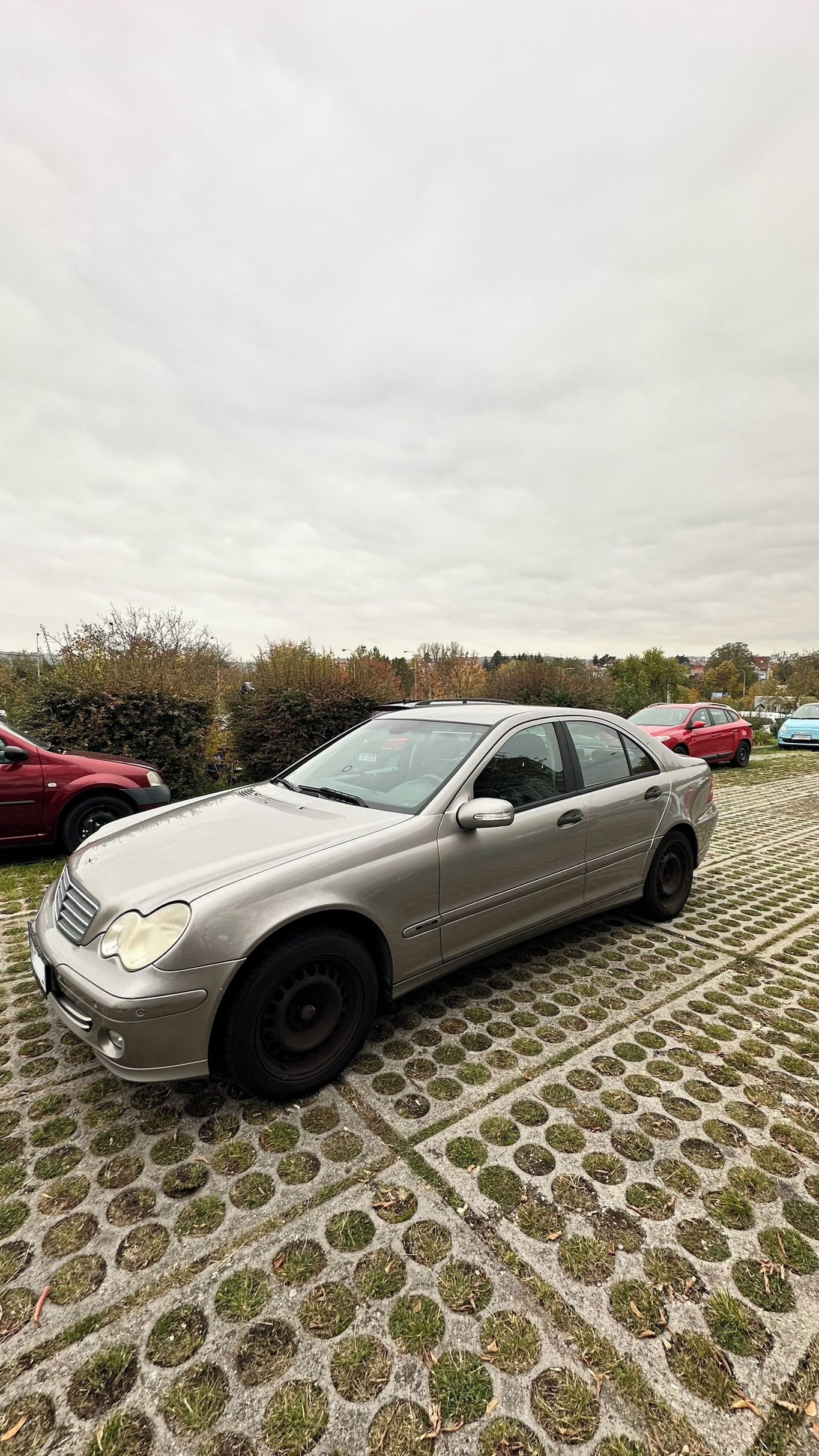 Mercedes-Benz Třídy C, C220, Automat, Sedan - fotka 4