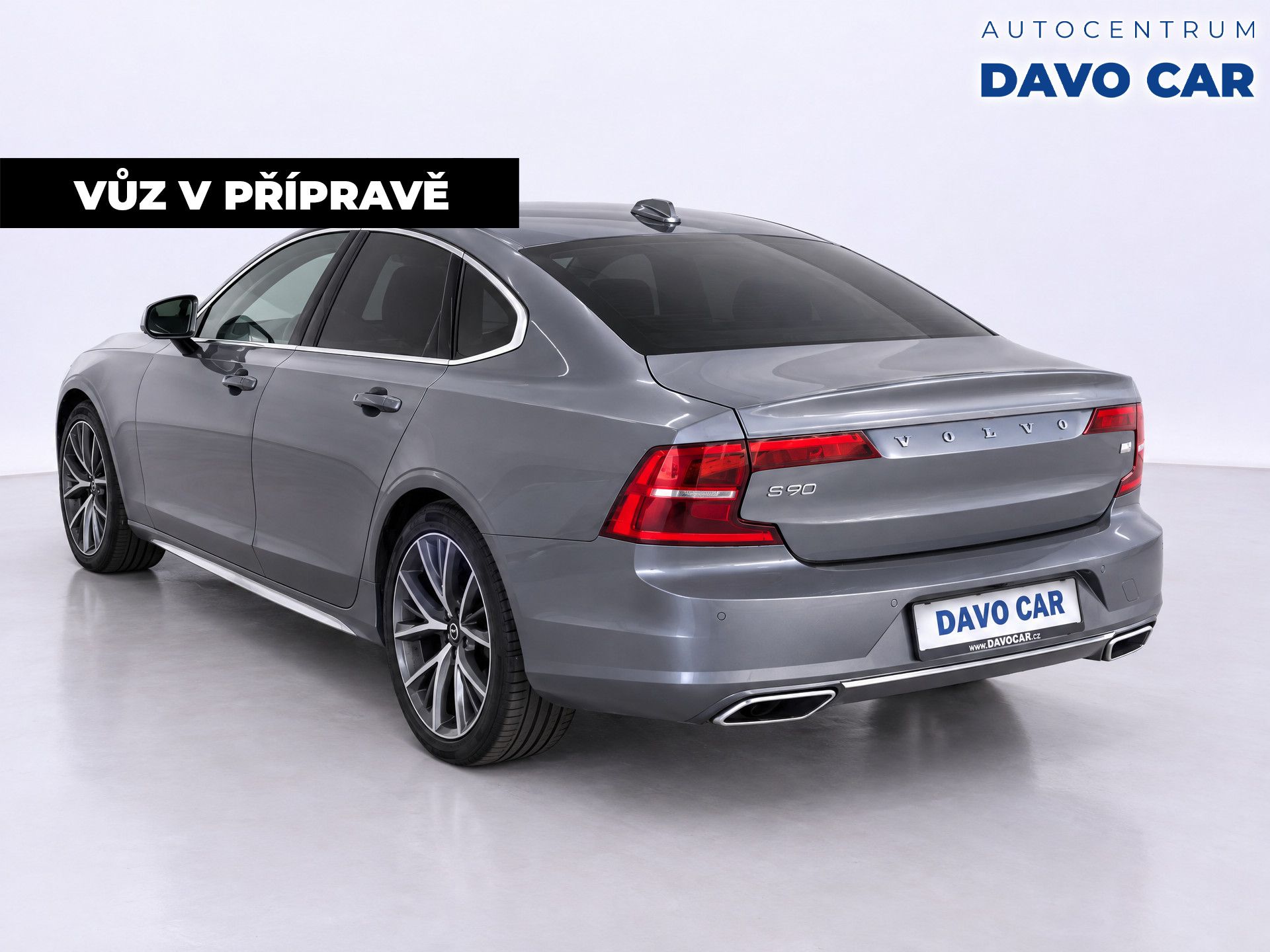 Volvo S90, 2,0 T4 Drive-Momentum Pro Auto - fotka 2