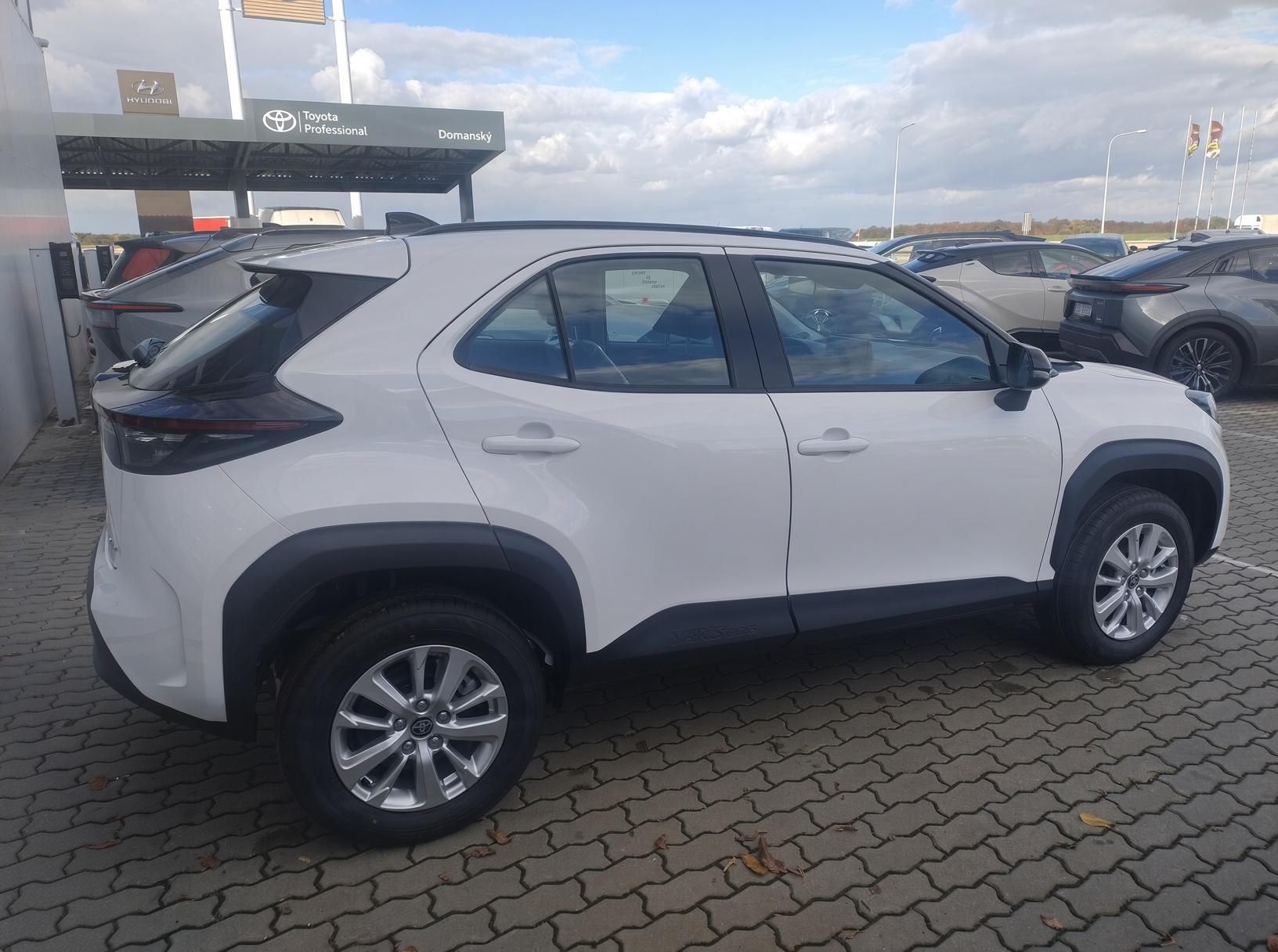 Toyota Yaris Cross, 1.5 FHEV Comfort FACELIFT - fotka 5
