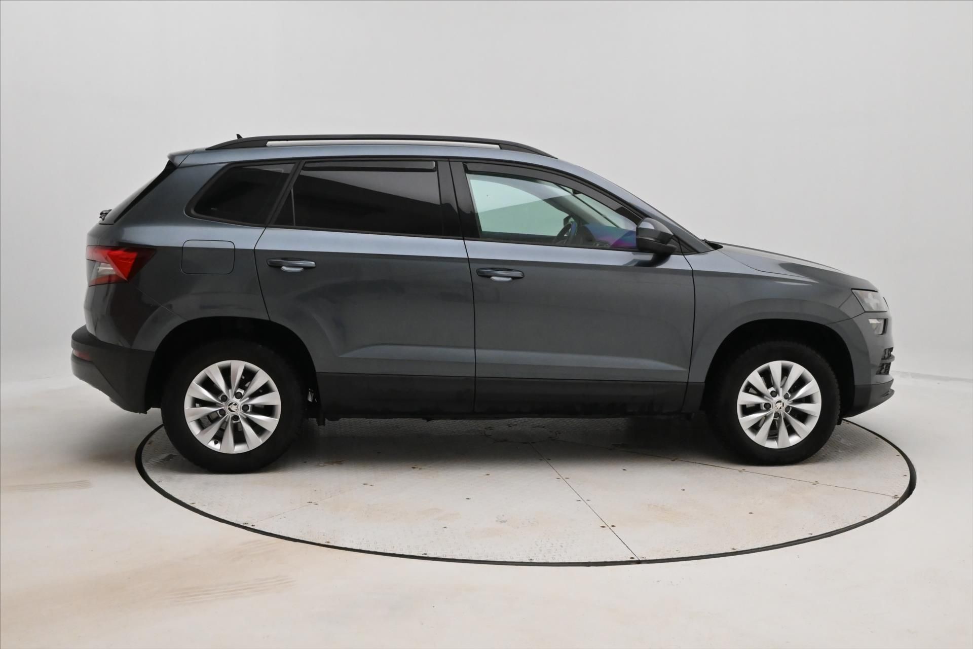 Škoda Karoq, 1,6 TDI 85 kW Ambition Záruka - fotka 4