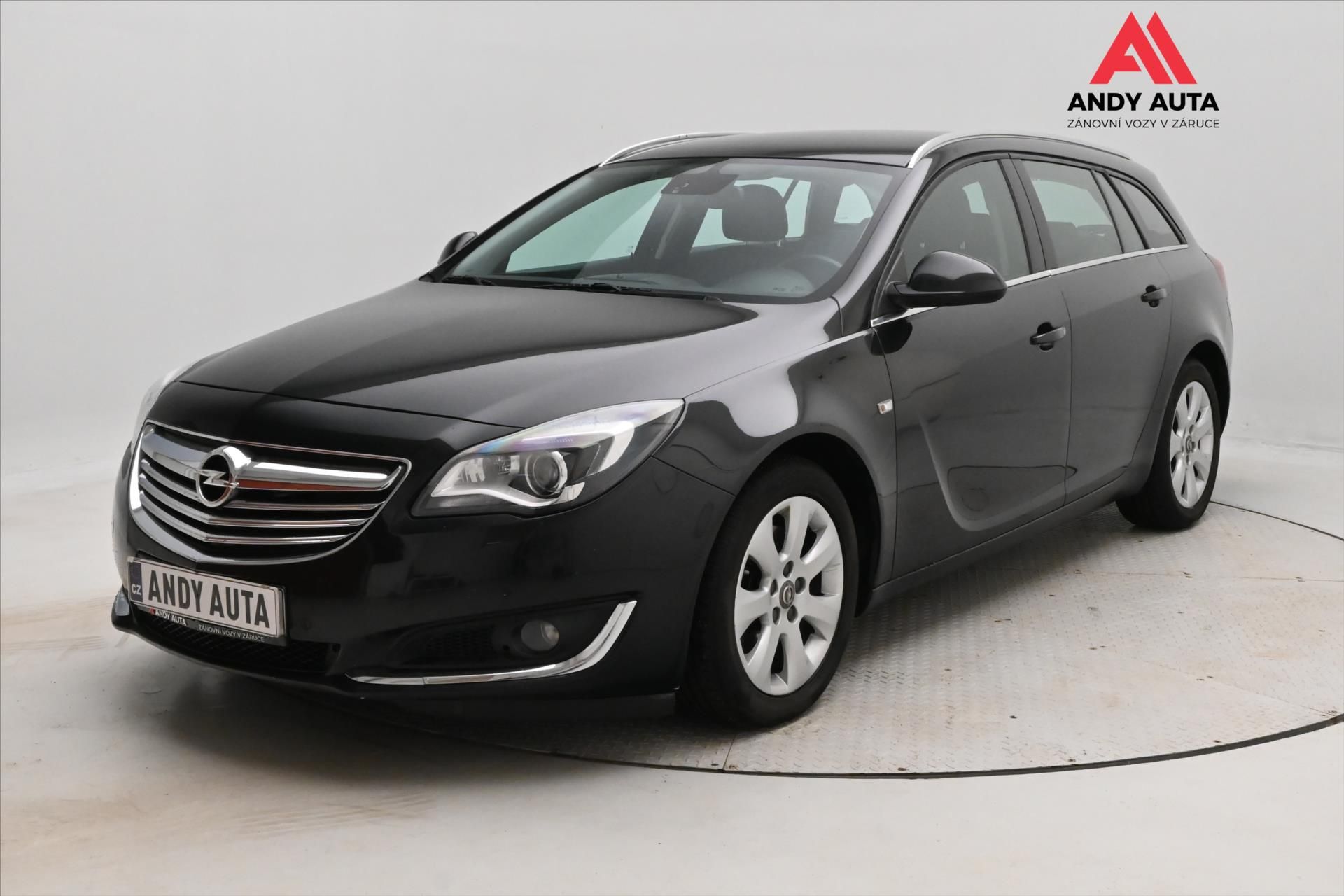 Opel Insignia, 2,0 CDTI 103kW Bi-Xen tažné