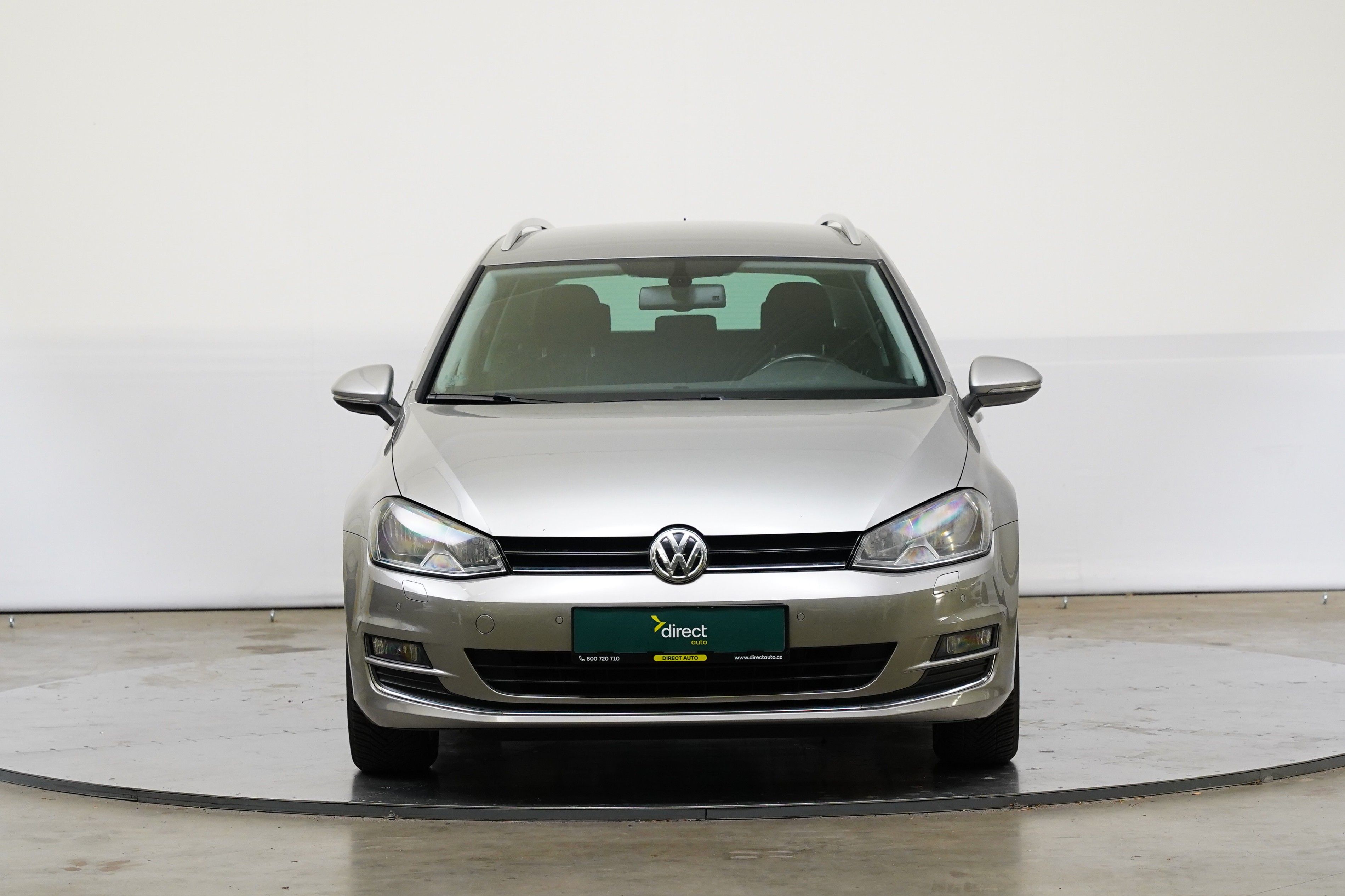 Volkswagen Golf, 1.6 TDI 81 kW Lounge - fotka 4