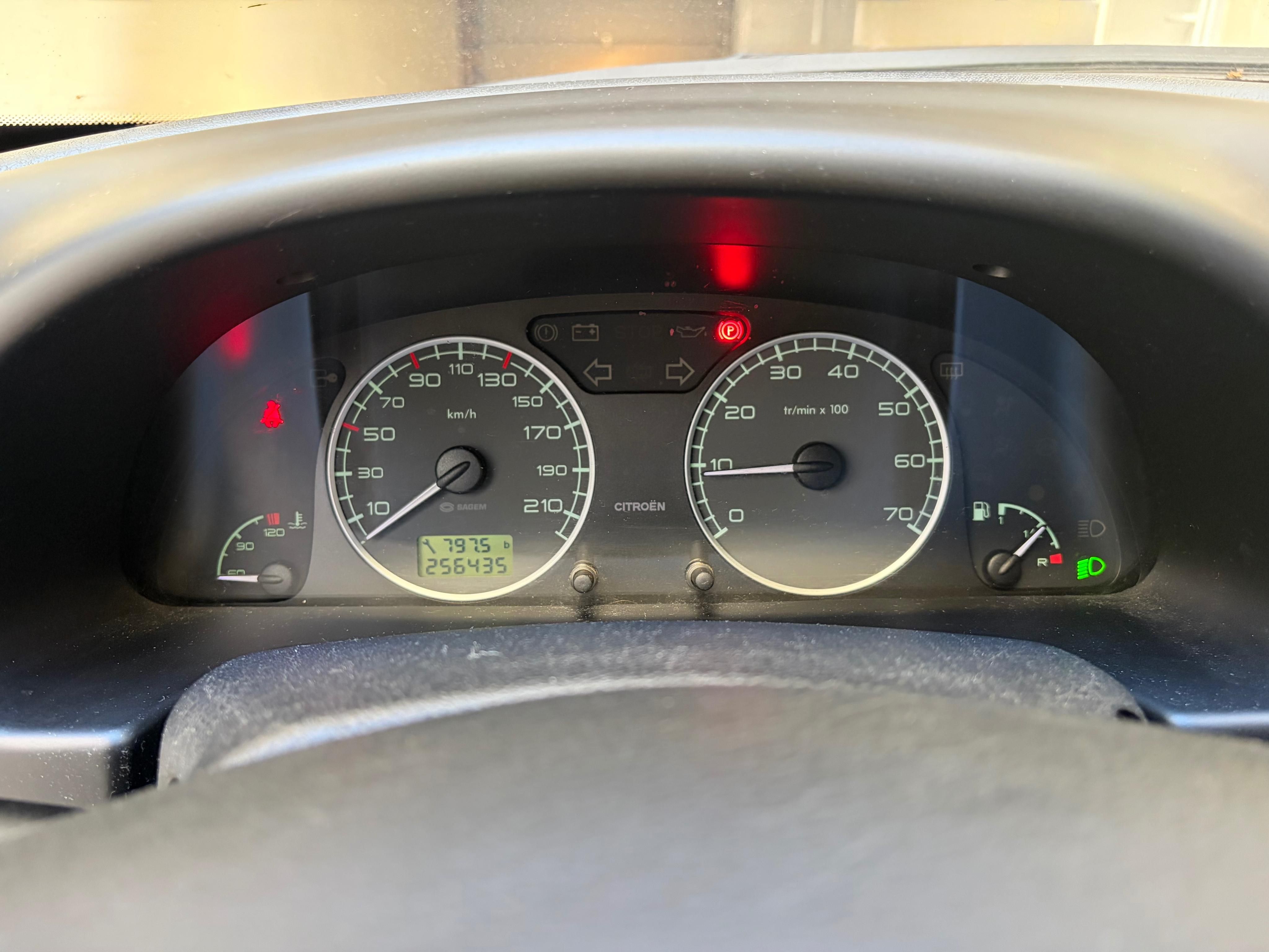 Citroën Xsara, Citroen Xsara 1,6 80kw 2005 - fotka 5