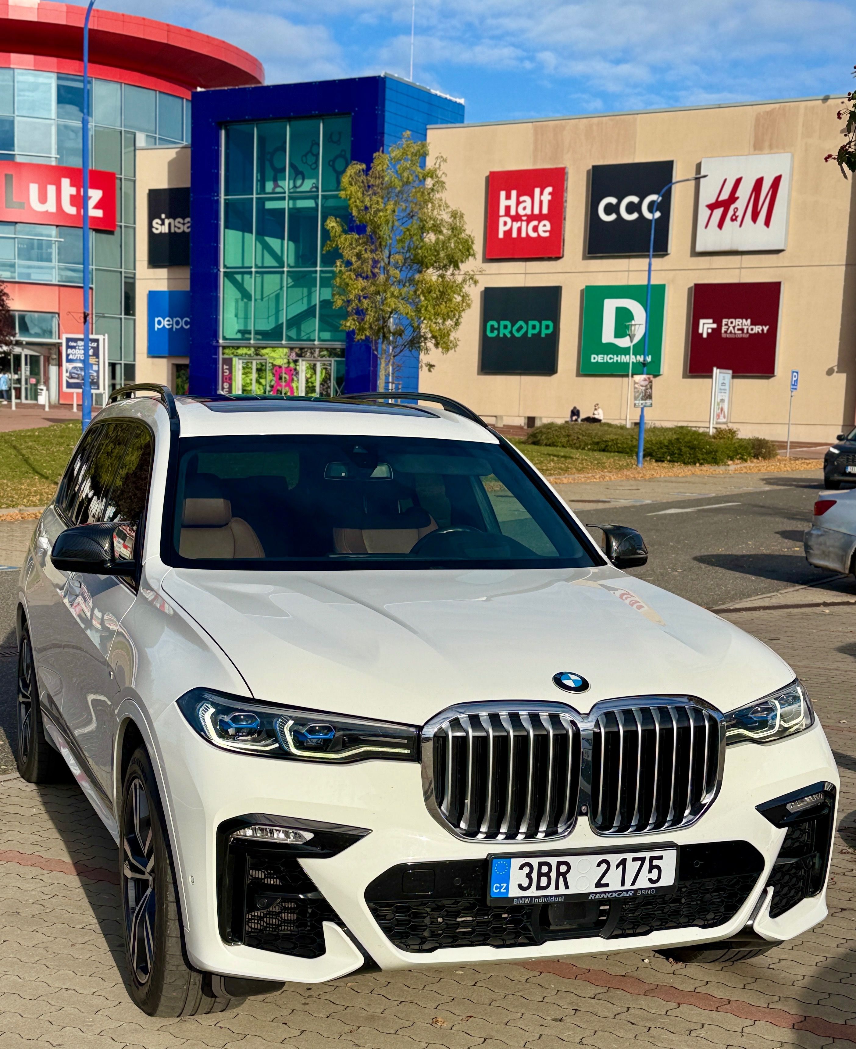 BMW X7, M-paket - fotka 2