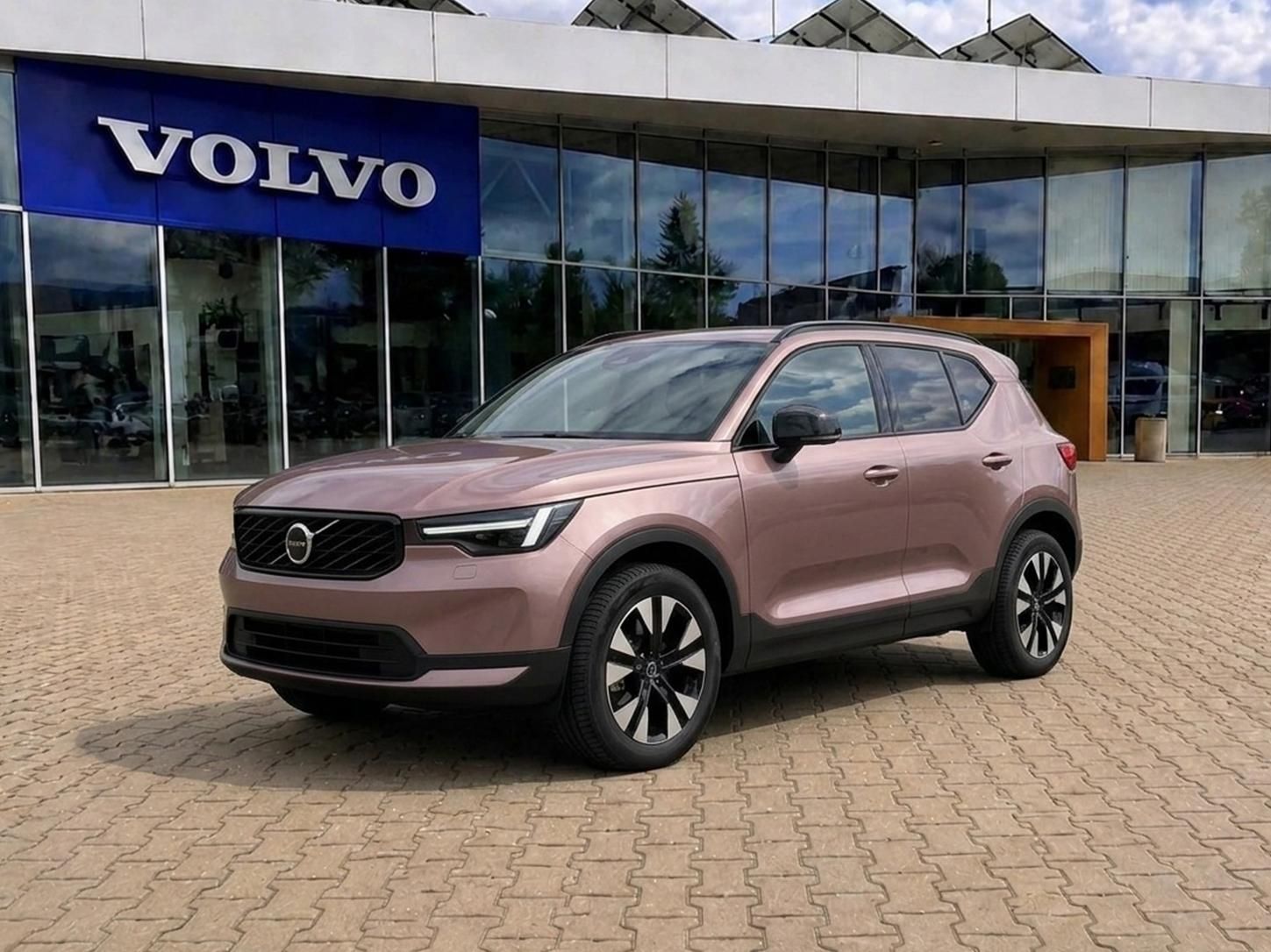 Volvo XC40, B4 PLUS DARK