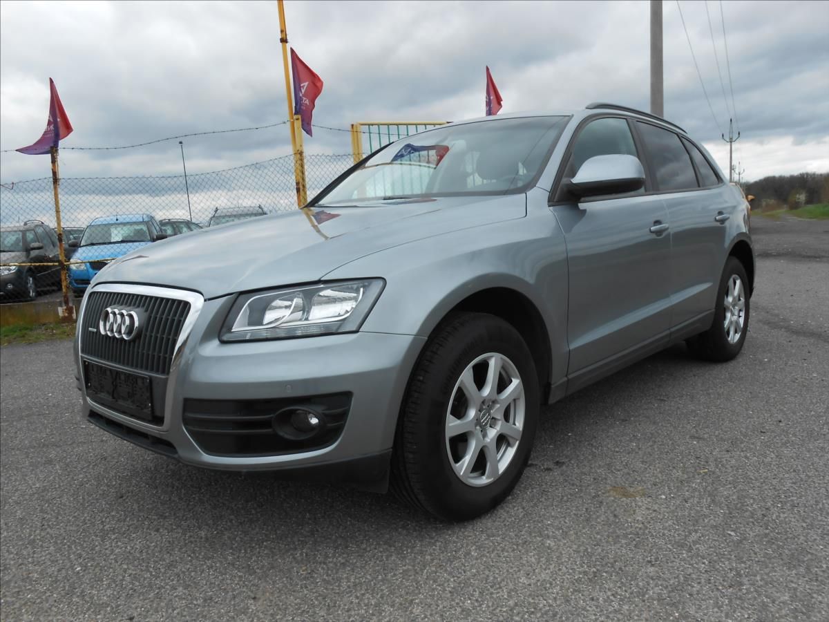 Audi Q5, 2,0 TDI 150 kW  4x4 Serviska - fotka 2