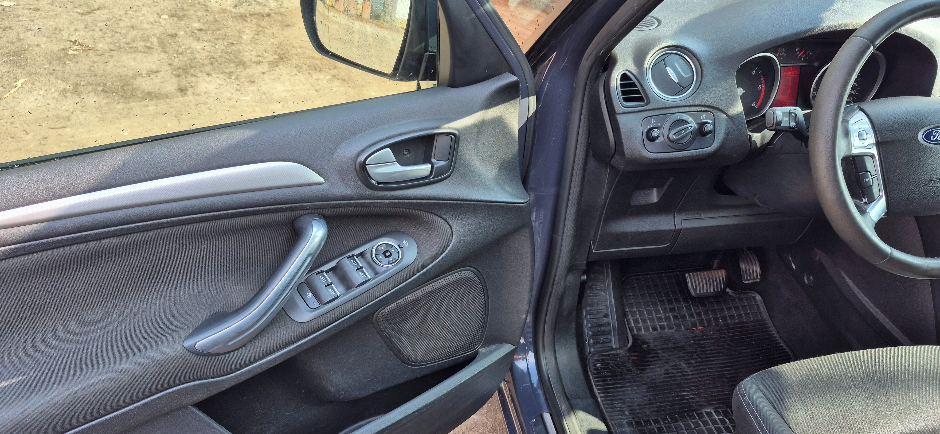 Ford Galaxy, 2,0 Tdi - fotka 6