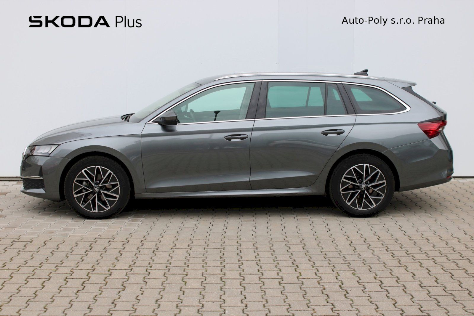 Škoda Octavia, 1.5 TSI 110 kW Top Selection - fotka 2
